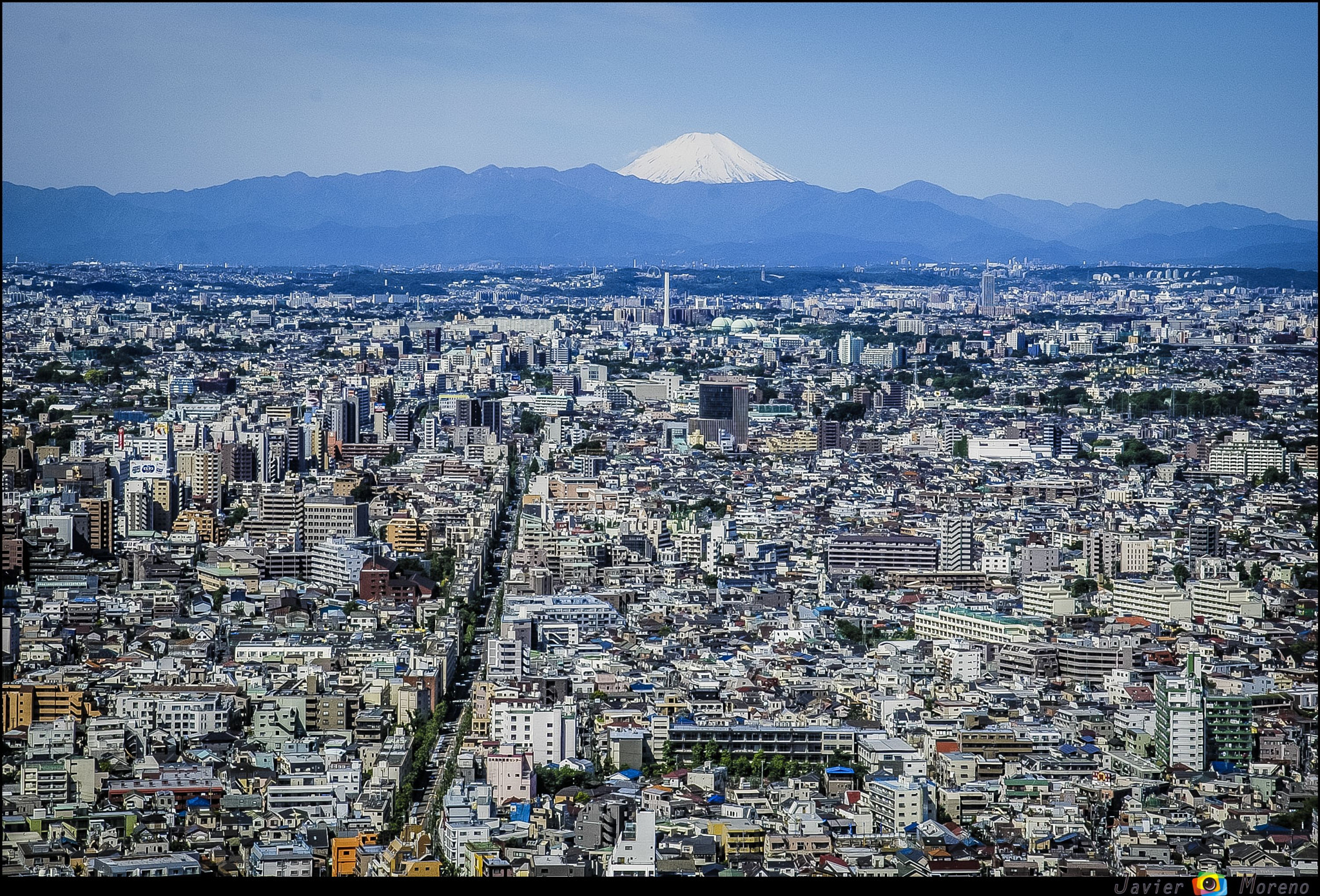 Nikon D70 + Sigma 17-70mm F2.8-4 DC Macro OS HSM sample photo. Mount fuji from shinjuku - tokyo photography