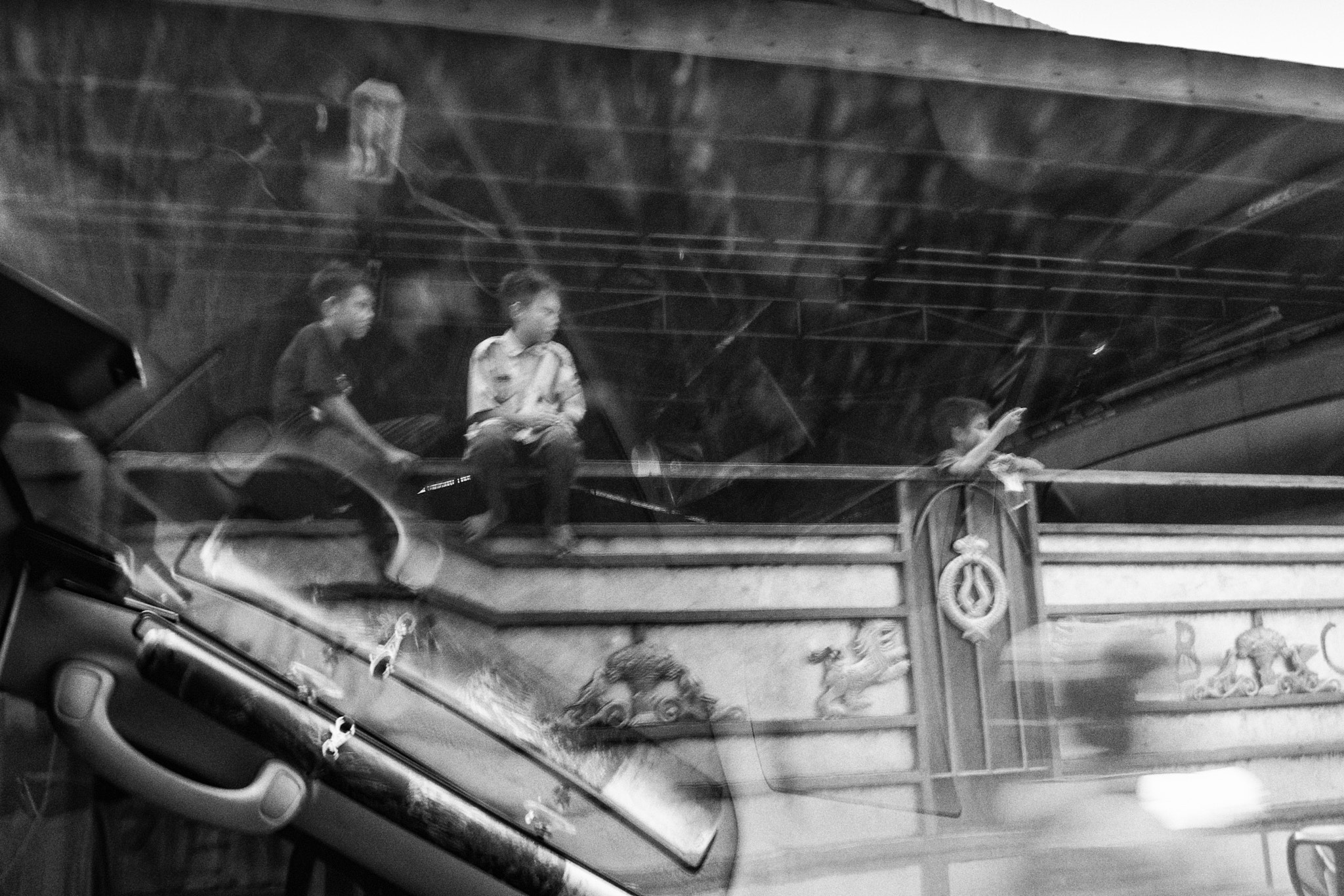 Olympus Stylus XZ-10 sample photo. Left photography