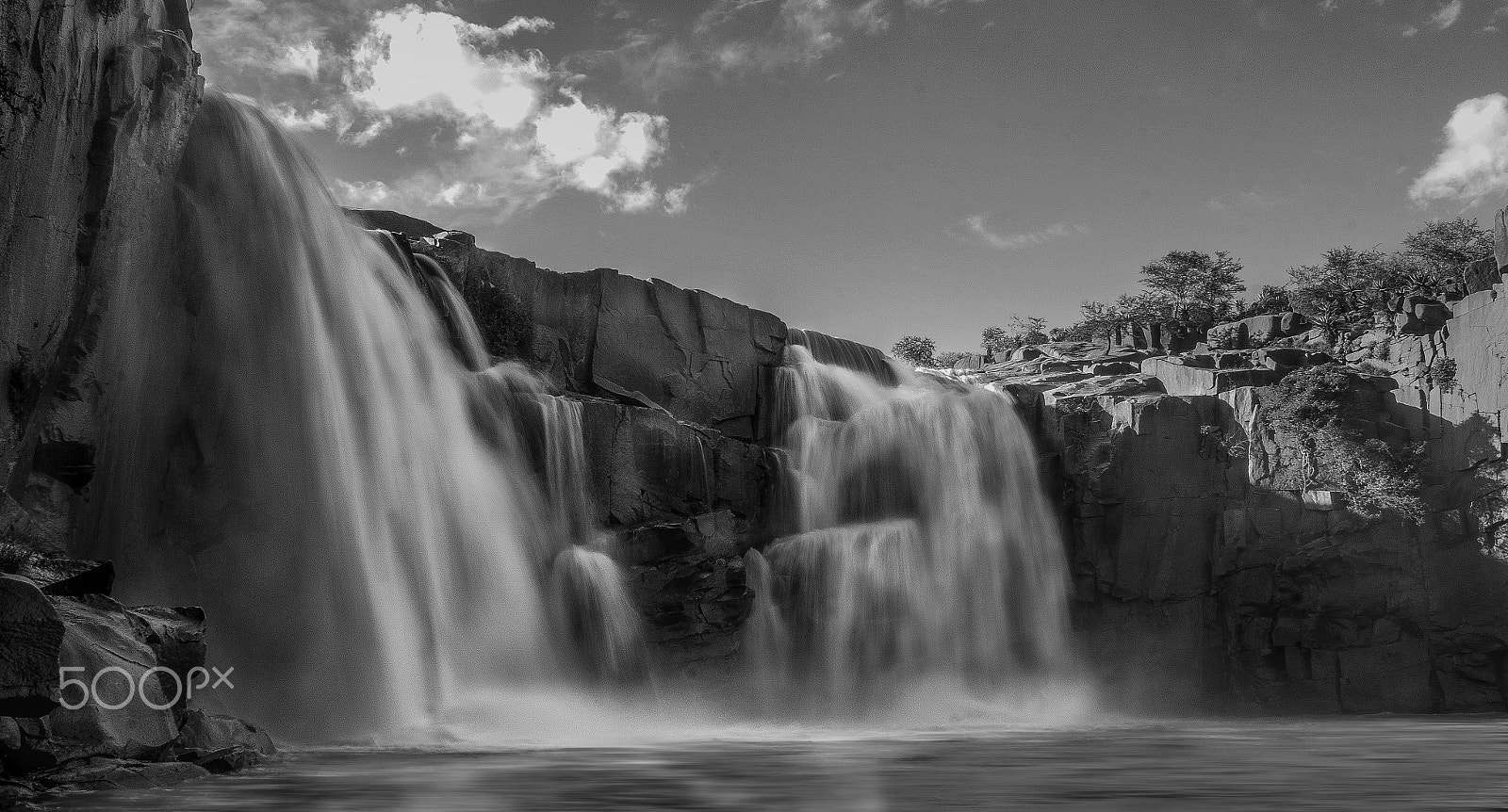 Canon EF-S 18-55mm F3.5-5.6 III sample photo. Water of life photography