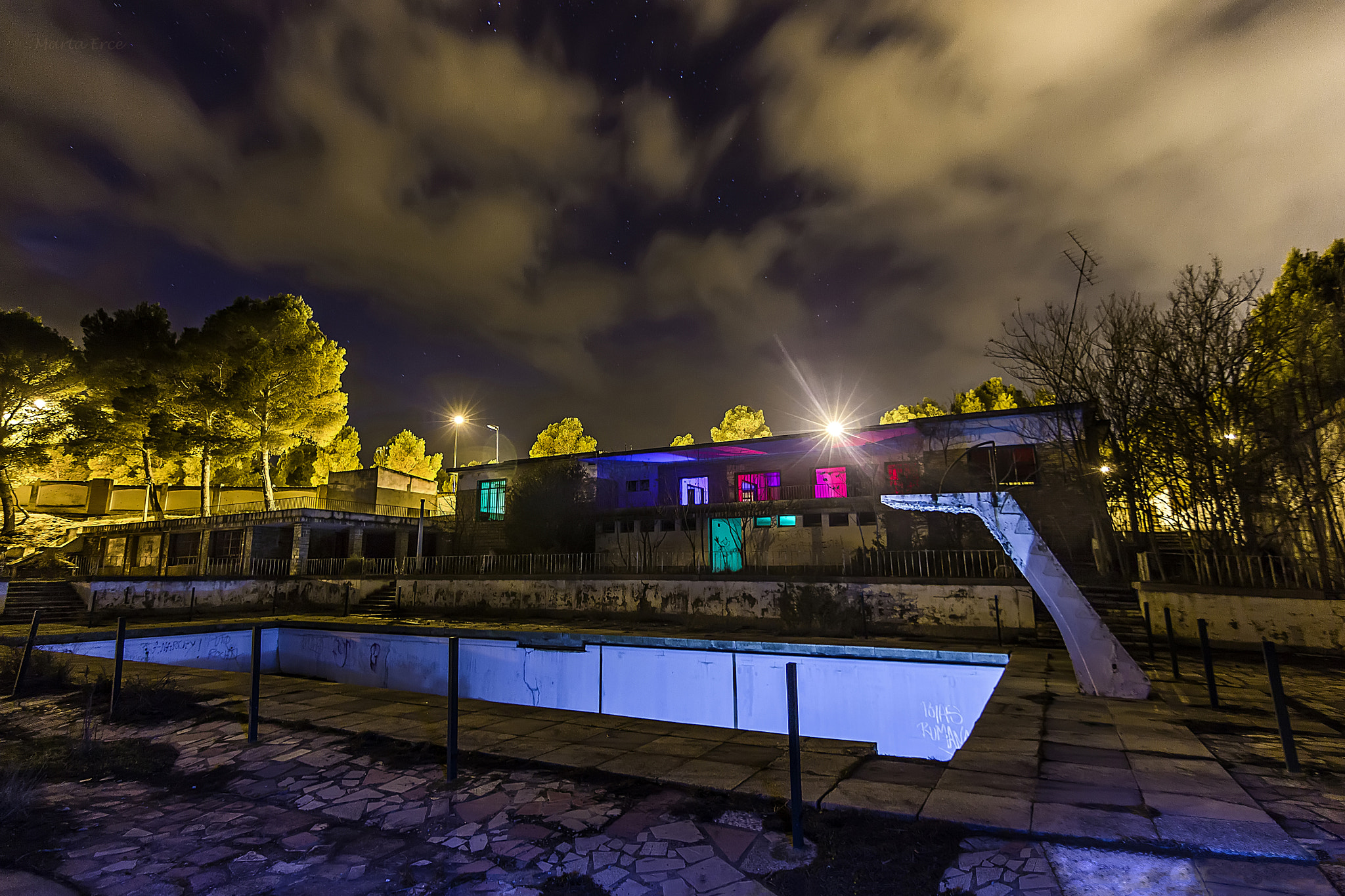 Canon EOS 550D (EOS Rebel T2i / EOS Kiss X4) sample photo. Casa con piscina.... photography