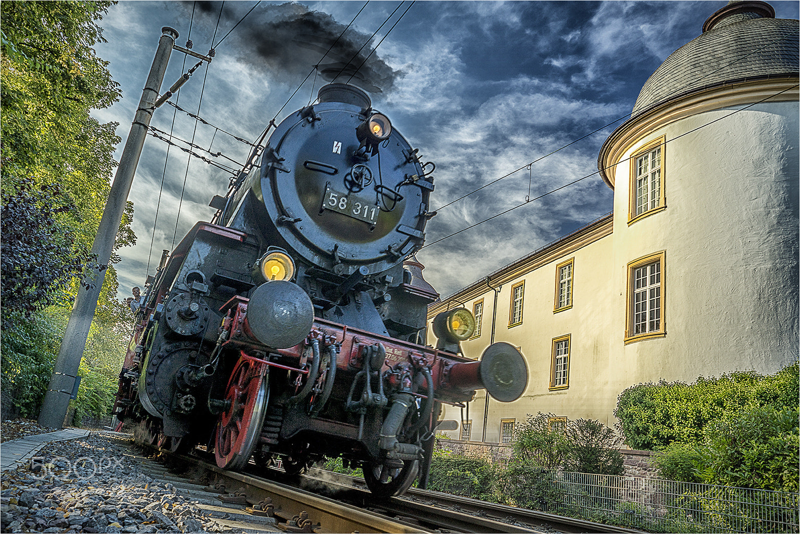 Sony a7R + Sony Vario Tessar T* FE 24-70mm F4 ZA OSS sample photo. 0004 railway and castle photography