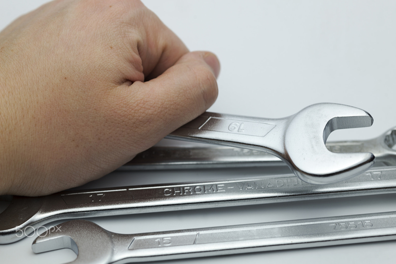 Nikon D600 + Nikon AF Micro-Nikkor 60mm F2.8D sample photo. Hand holds a key union. photography