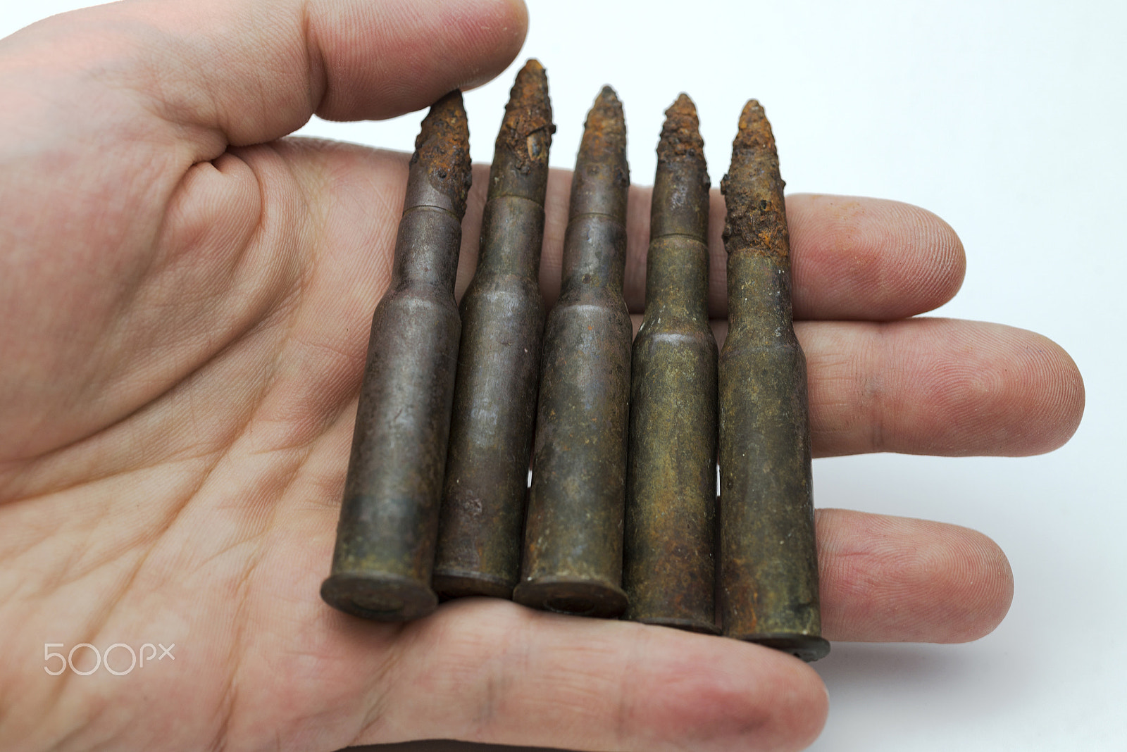 Nikon D600 + Nikon AF Micro-Nikkor 60mm F2.8D sample photo. Hand holds the old cartridges. photography