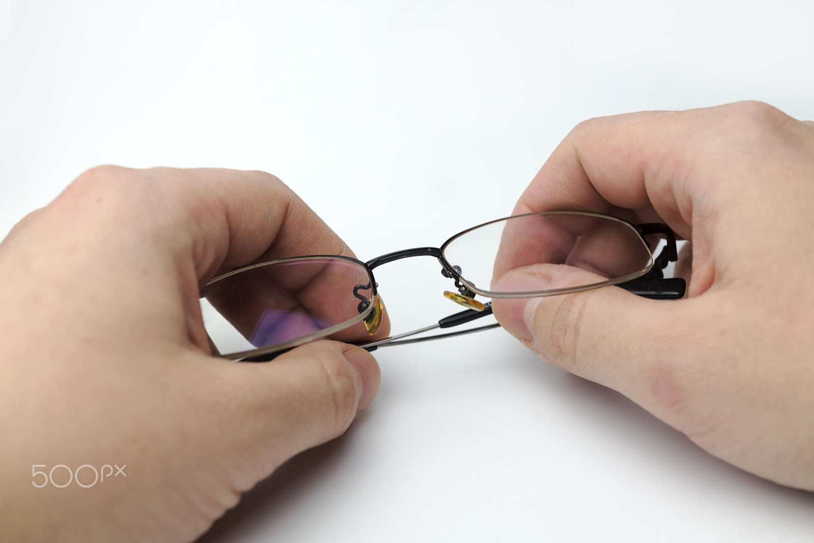 Nikon D600 + Nikon AF Micro-Nikkor 60mm F2.8D sample photo. Hands holding glasses. photography
