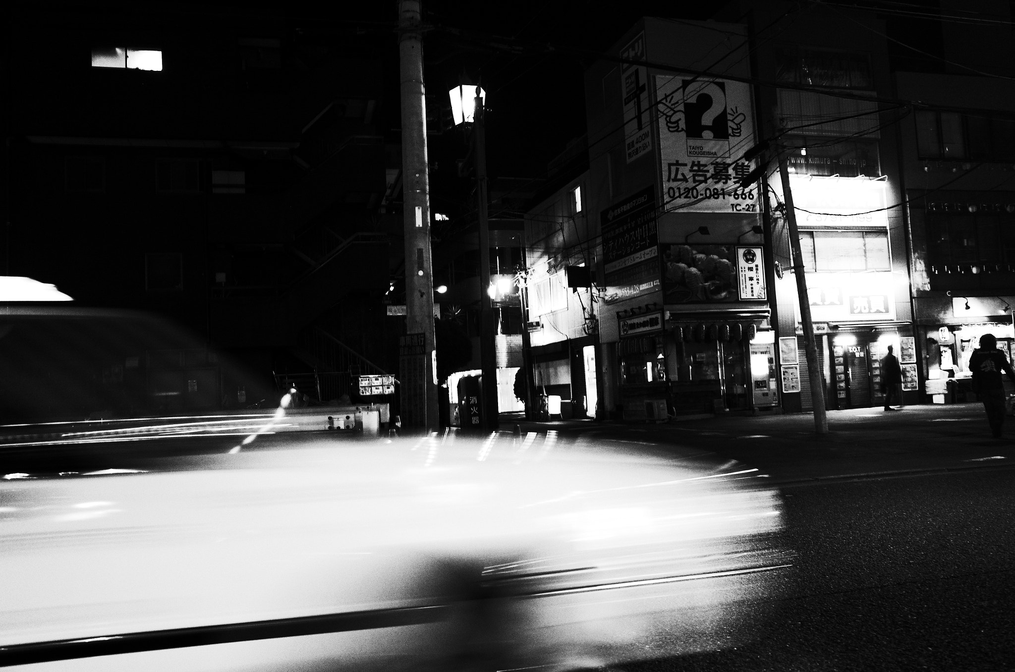 Ricoh GR + GR Lens sample photo. Speedy taxi photography