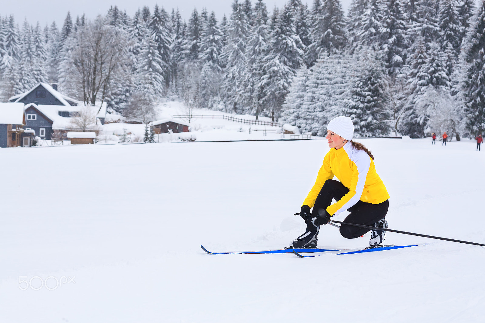 Canon EF 100-400mm F4.5-5.6L IS USM sample photo. Cross-country skiing photography