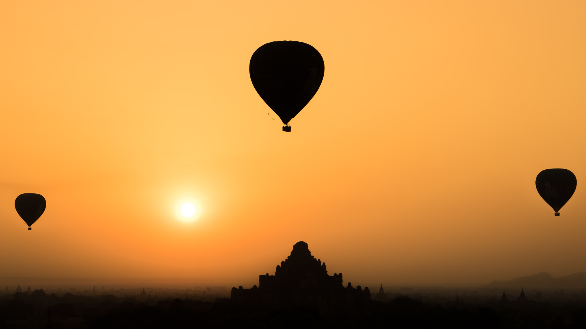 Sony a7R + Sony Vario Tessar T* FE 24-70mm F4 ZA OSS sample photo. The ride of a lifetime (bagan, myanmar) photography