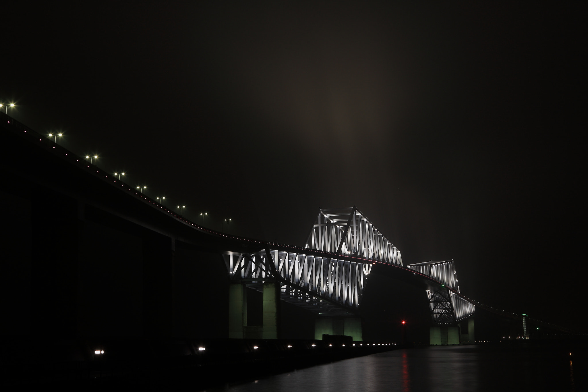 Canon EOS 40D + Canon EF 24-105mm F4L IS USM sample photo. Tokyo gate bridge photography
