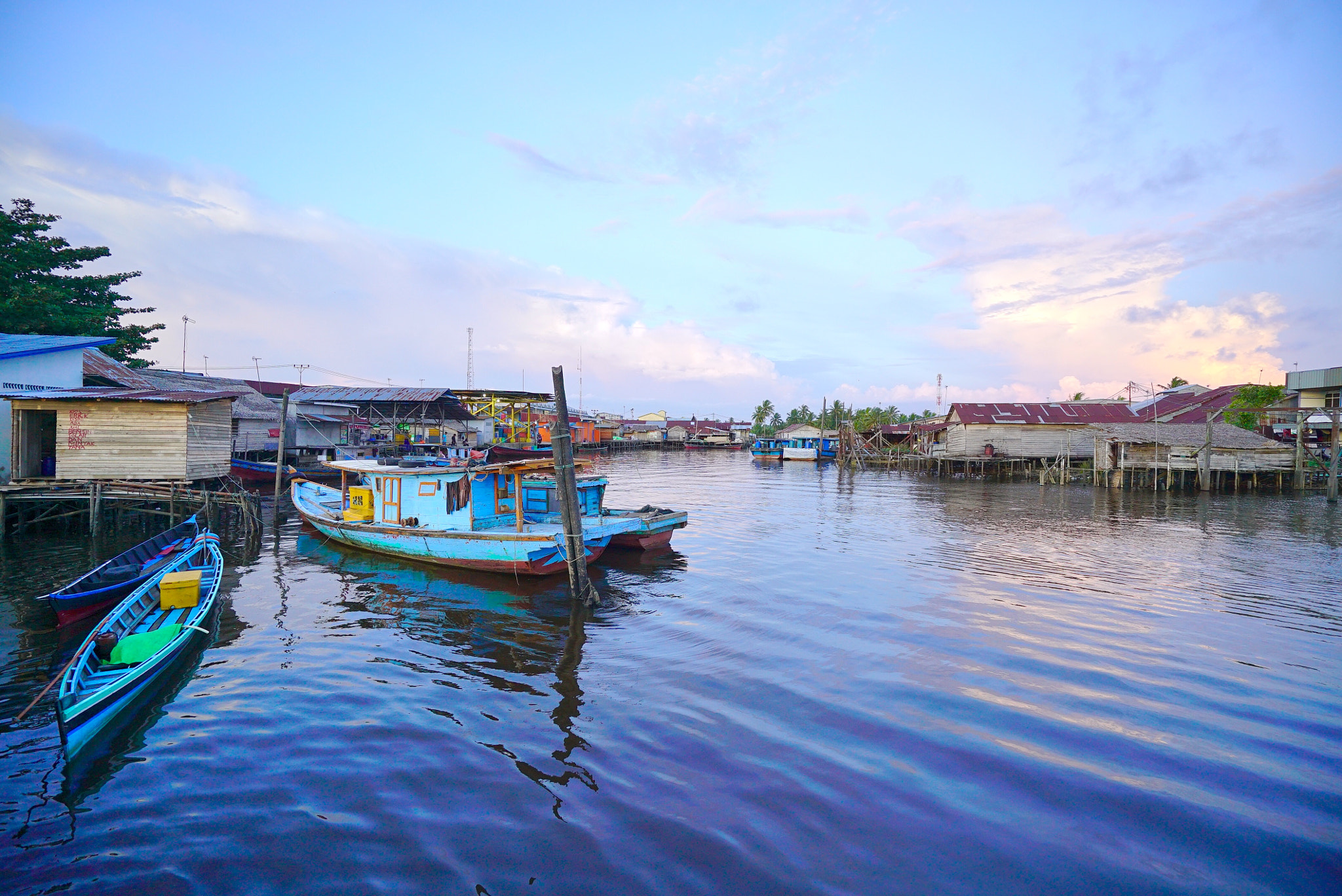 Sony a7S II + Sony Vario-Tessar T* FE 16-35mm F4 ZA OSS sample photo. Beautiful afternoon indonesia photography