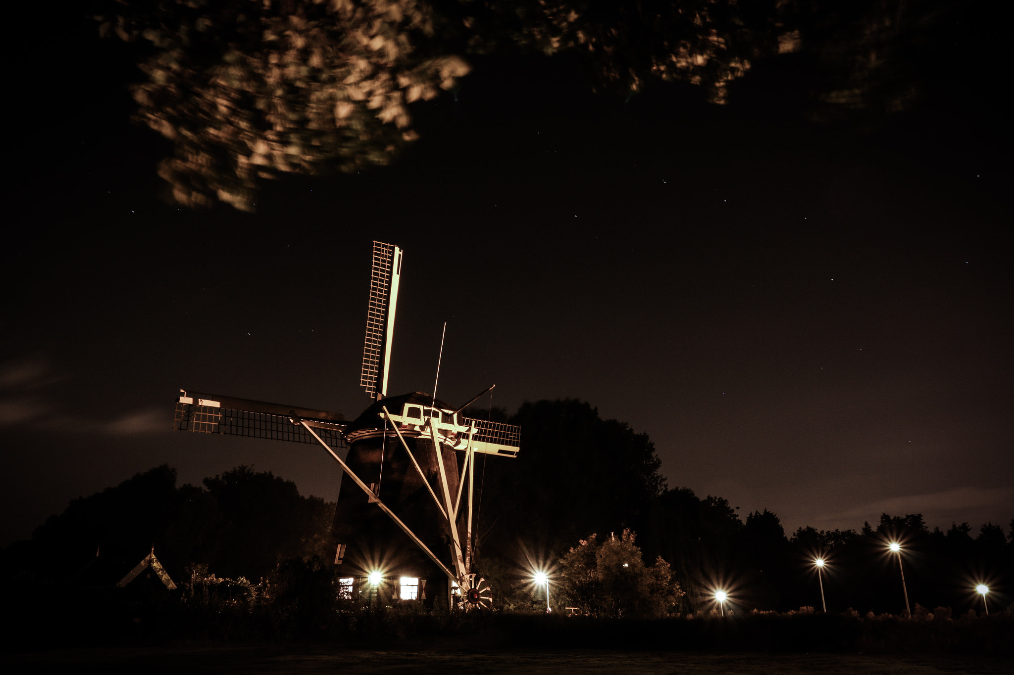Canon EOS 70D + Canon EF 17-40mm F4L USM sample photo. Img photography
