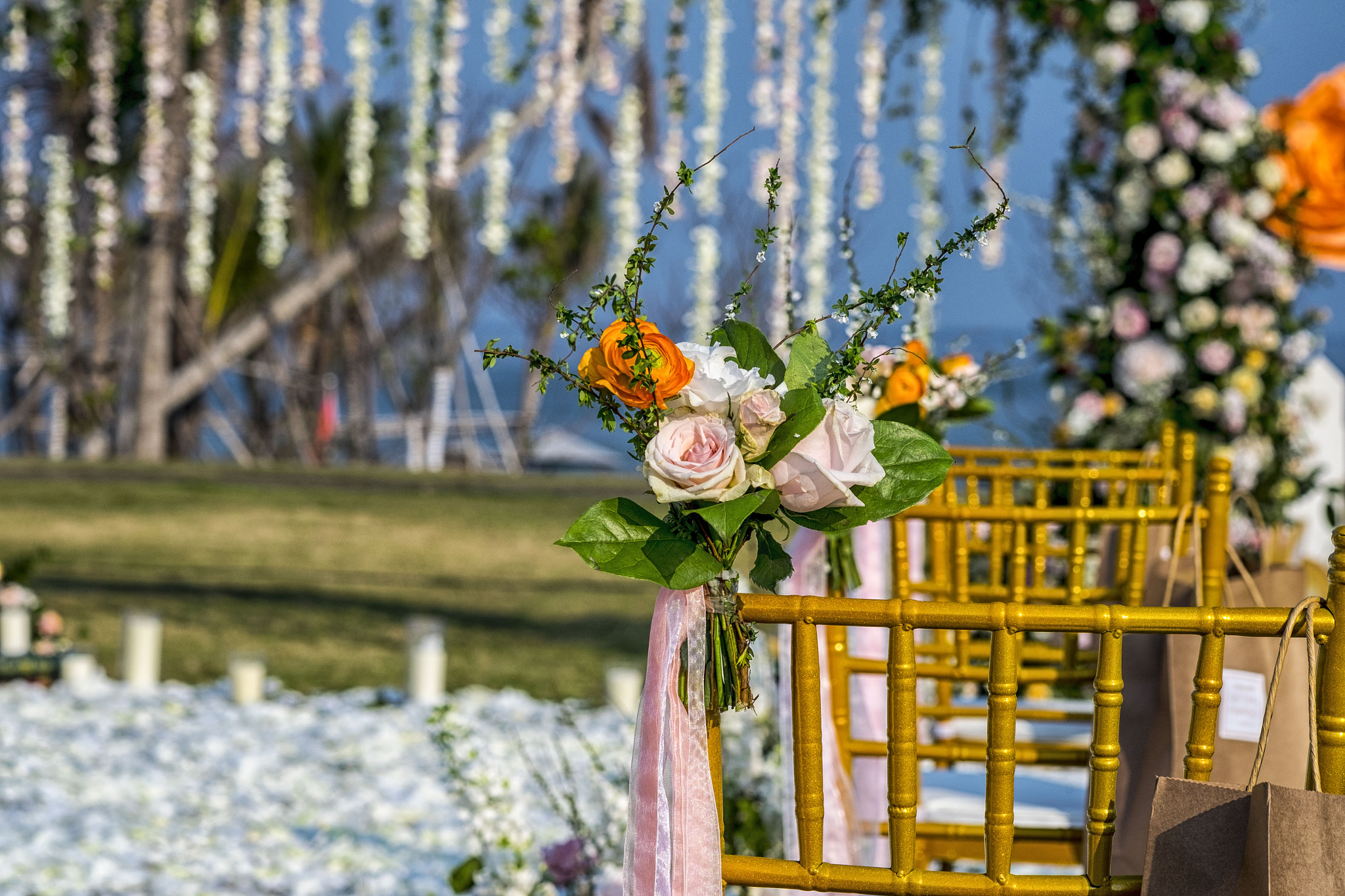 Fujifilm X-T1 + Fujifilm XF 60mm F2.4 R Macro sample photo. The wedding photography