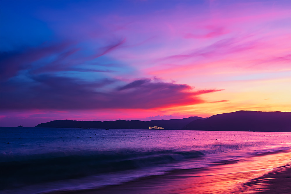 Canon EF 16-35mm F2.8L II USM sample photo. The sunset of yalong bay photography