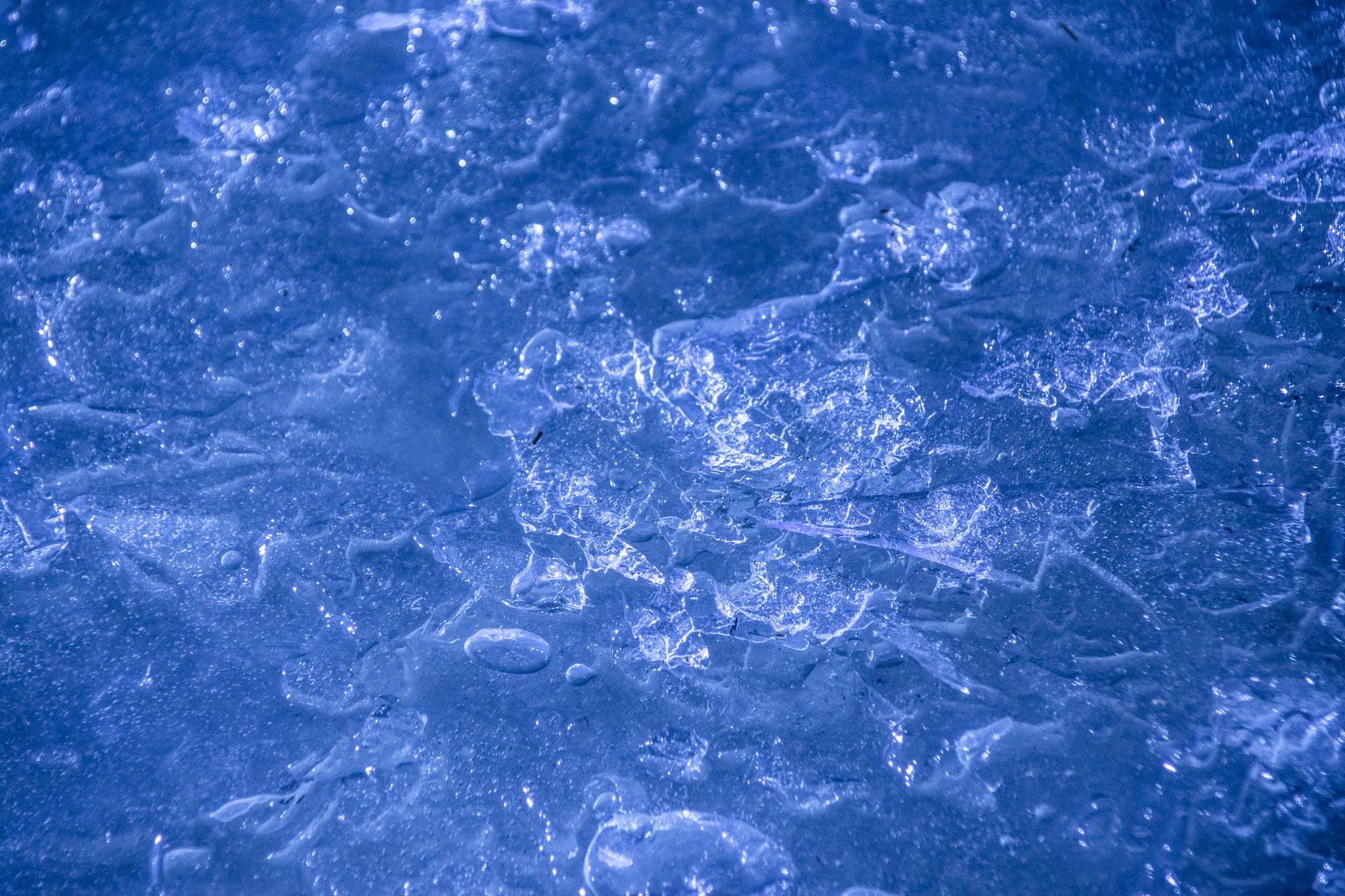Sigma 18-250mm F3.5-6.3 DC Macro OS HSM sample photo. Blue ice photography