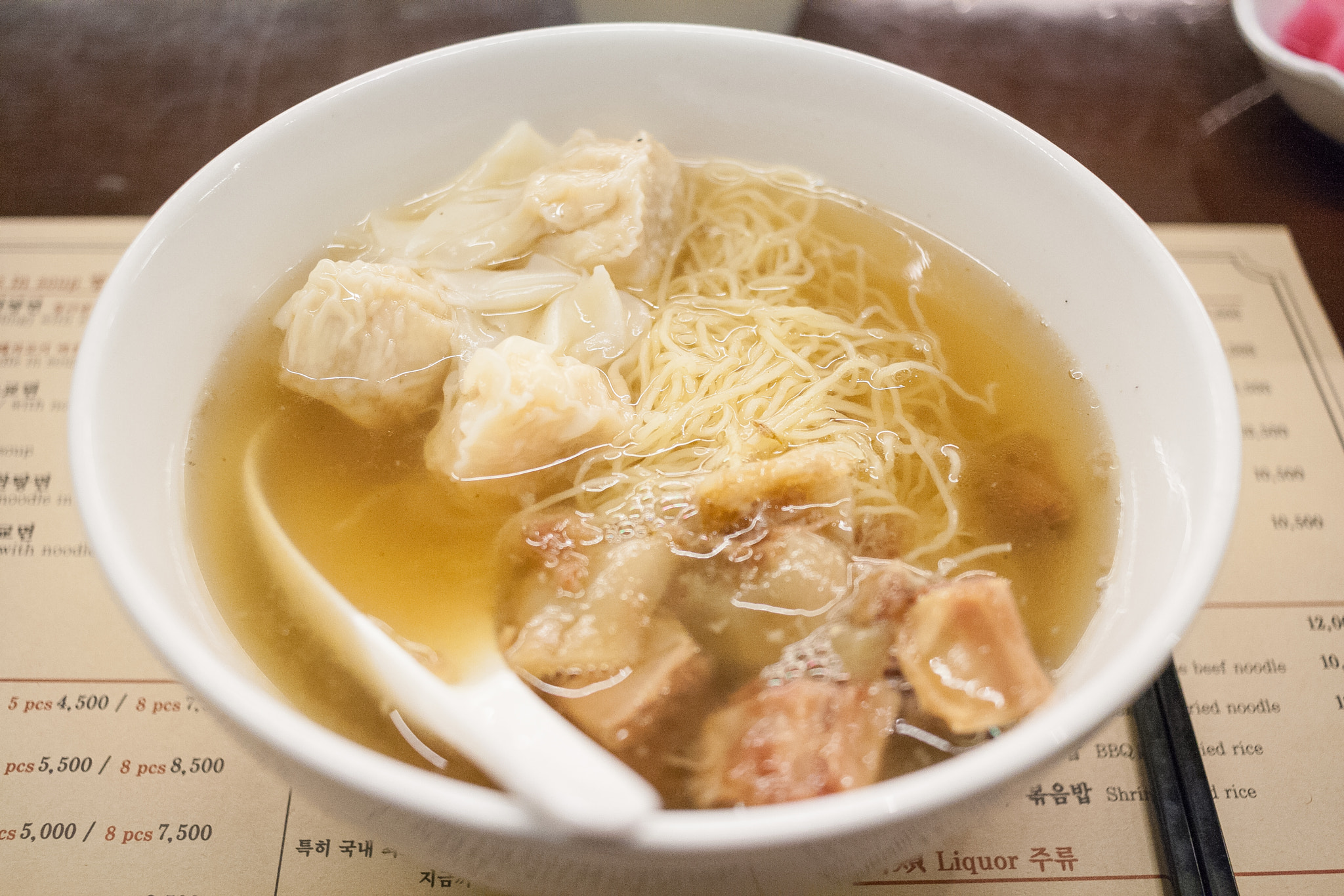 Canon EF-S 24mm F2.8 STM sample photo. Cantonese noodle soup. photography