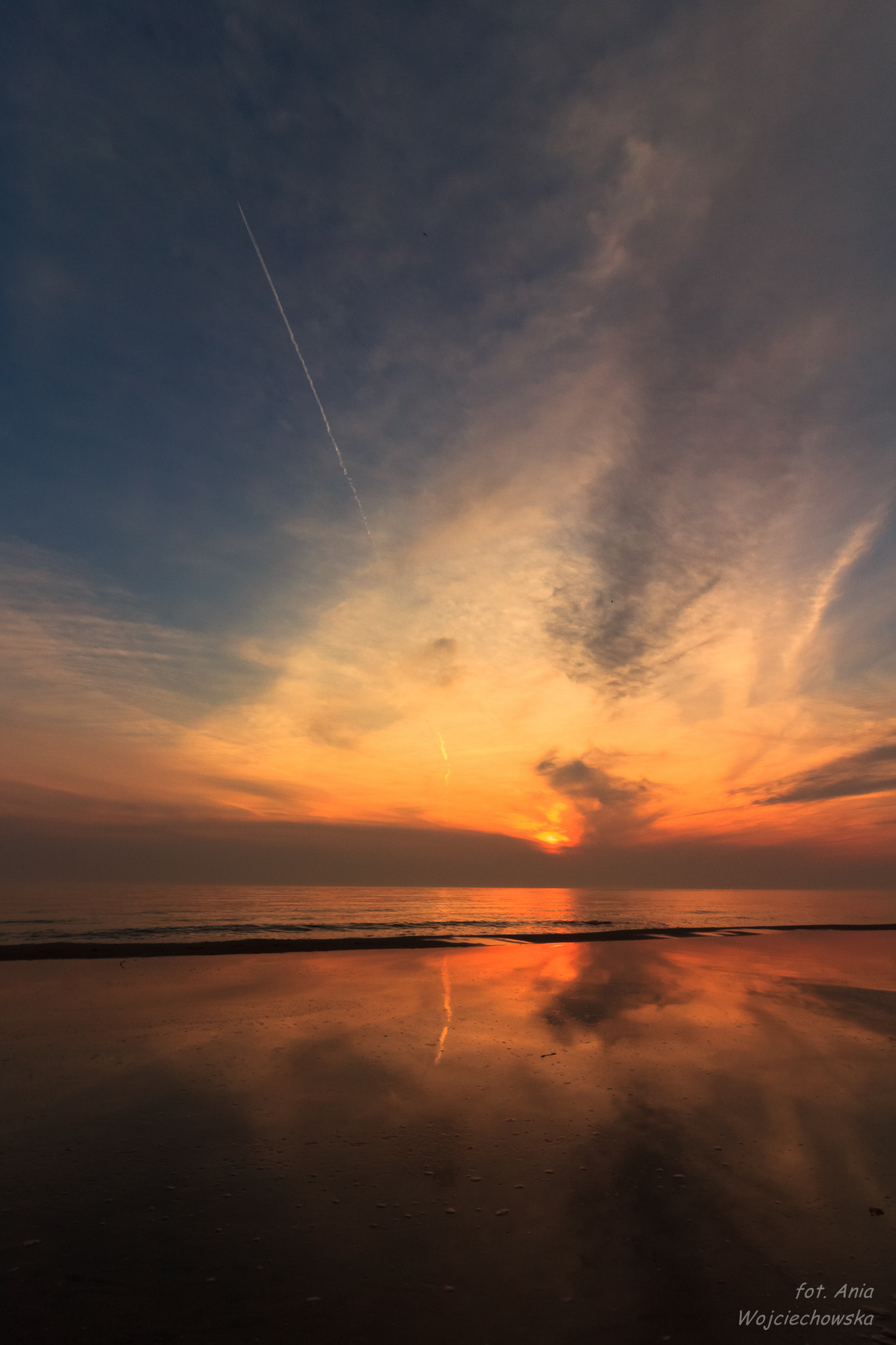 Canon EOS 600D (Rebel EOS T3i / EOS Kiss X5) sample photo. Sunrise in gdynia photography