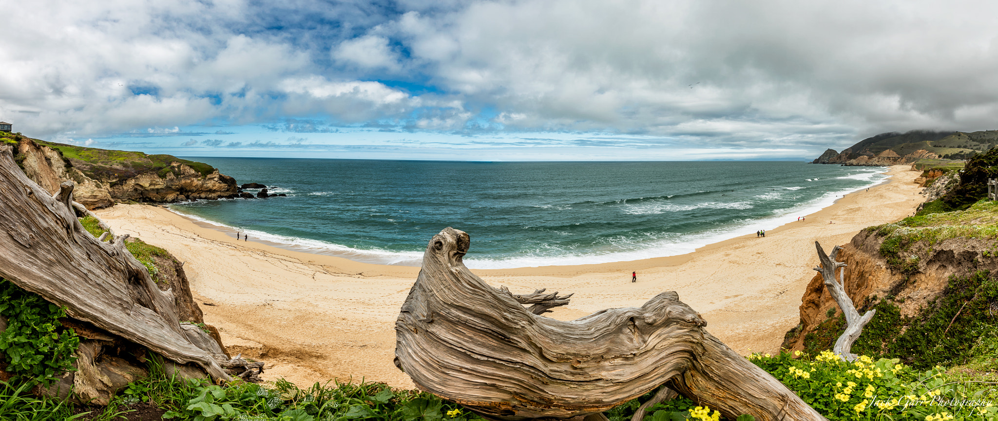 Canon EOS 5DS + Canon EF 16-35mm F2.8L II USM sample photo. Montara state beach panorama photography