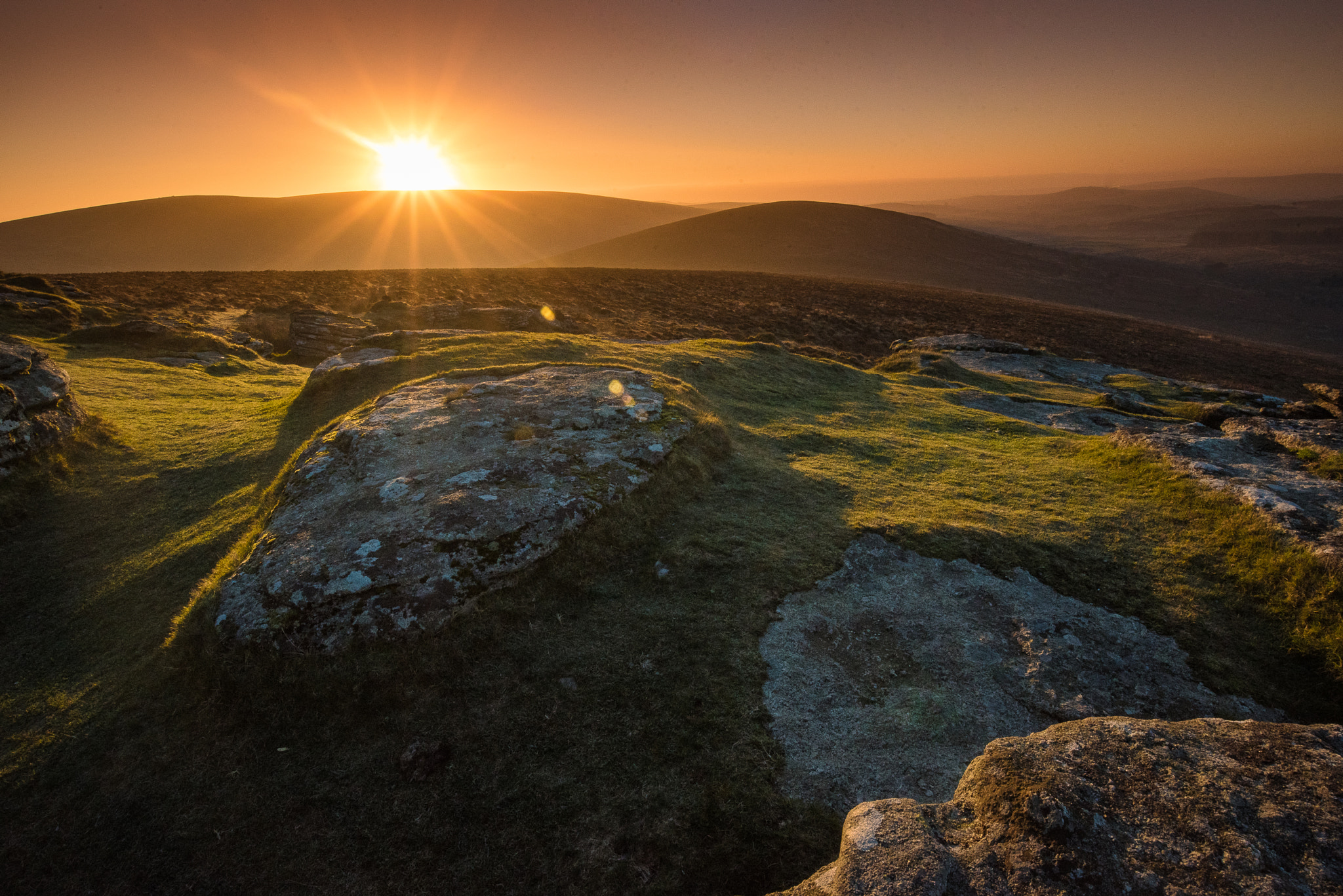 Nikon AF-S Nikkor 18-35mm F3.5-4.5G ED sample photo. Dartmoor rocks photography