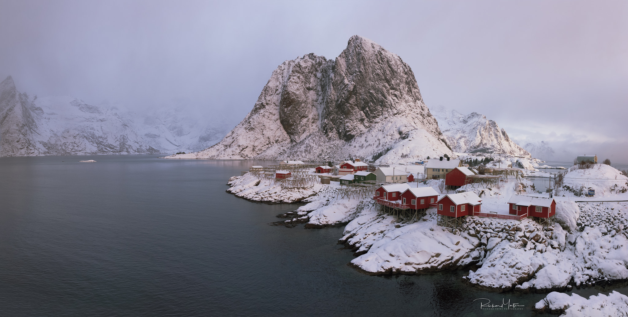 Nikon D810A + Nikon AF-S Nikkor 14-24mm F2.8G ED sample photo. Hamnoy norway. photography