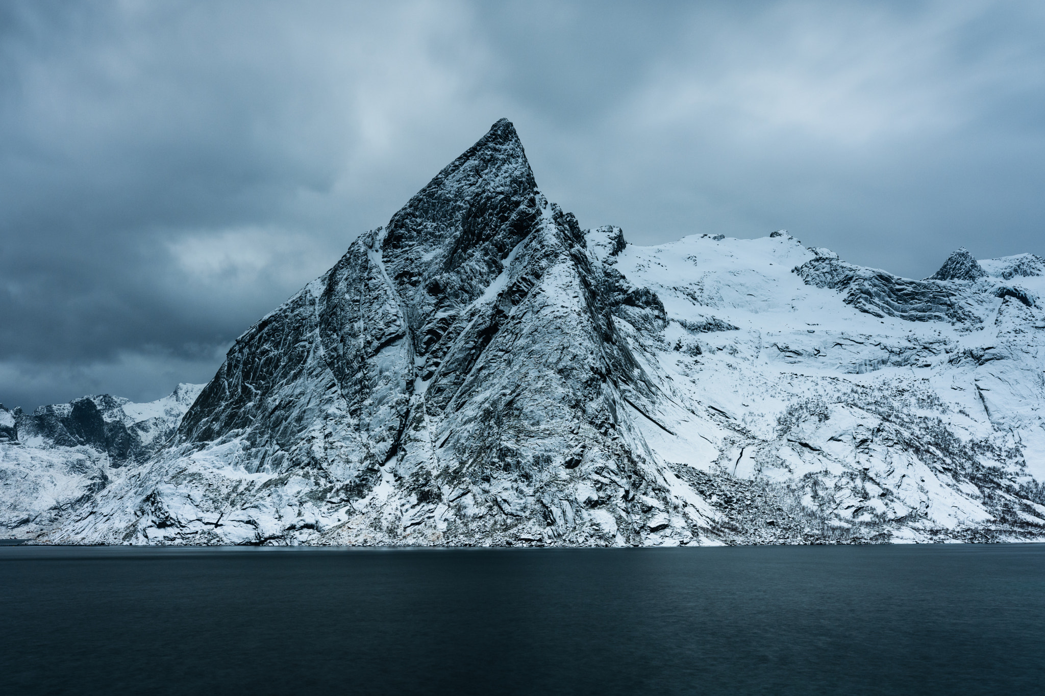 Nikon D7200 + Sigma 18-35mm F1.8 DC HSM Art sample photo. The mountain photography