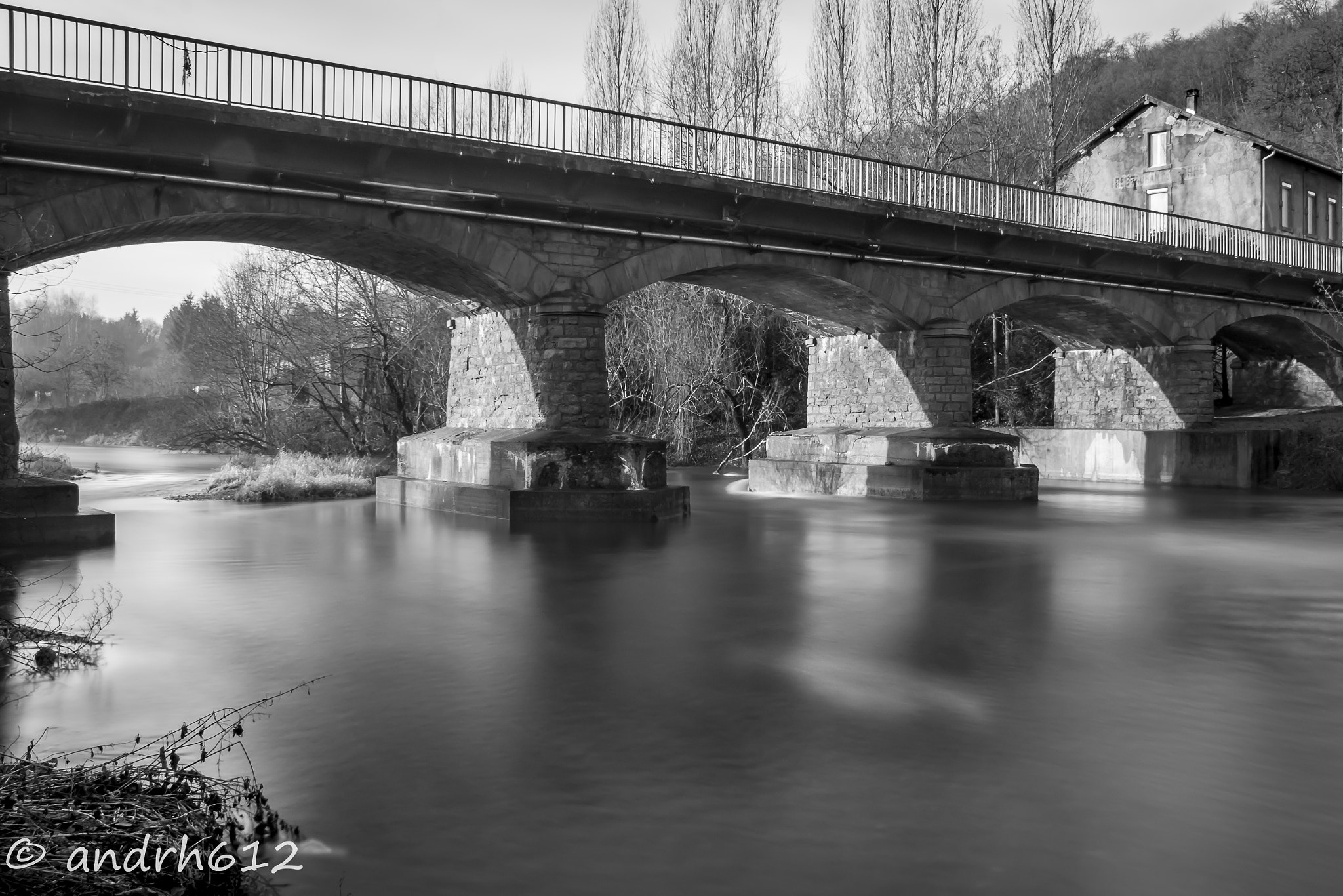 Canon EF-S 17-85mm F4-5.6 IS USM sample photo. Pont de l'abbatoir photography