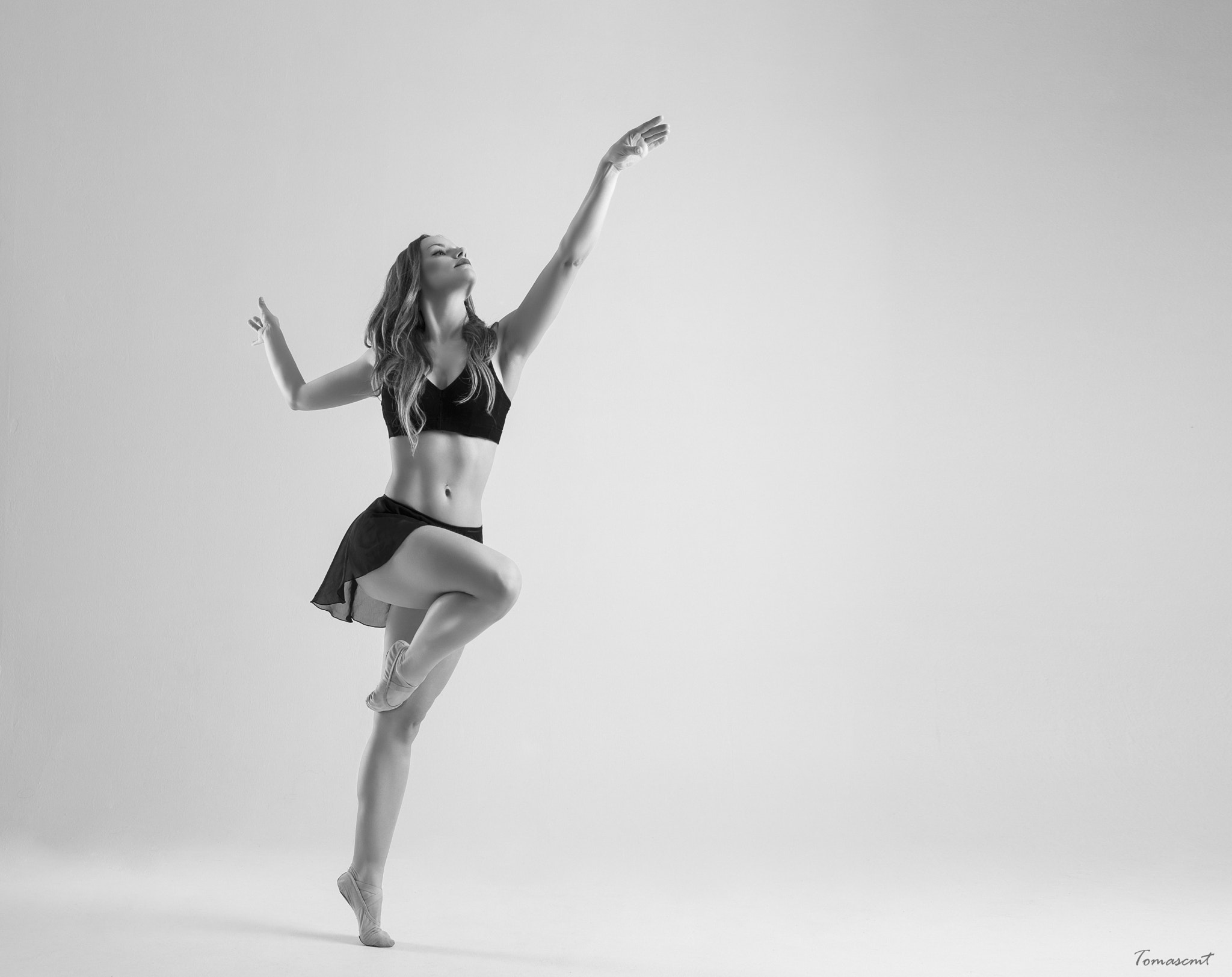 Nikon D810 + Sigma 50mm F1.4 DG HSM Art sample photo. Dancer photography
