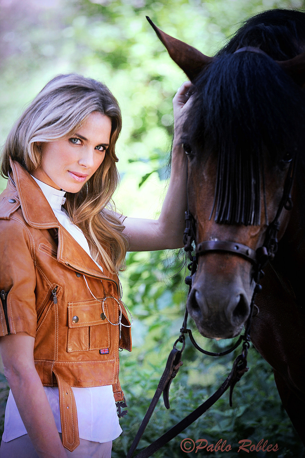 Nikon D3 sample photo. Vanessa and her horse photography
