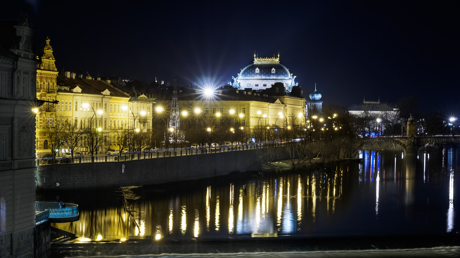 Panasonic Leica DG Nocticron 42.5mm F1.2 ASPH OIS sample photo. From the bridge photography