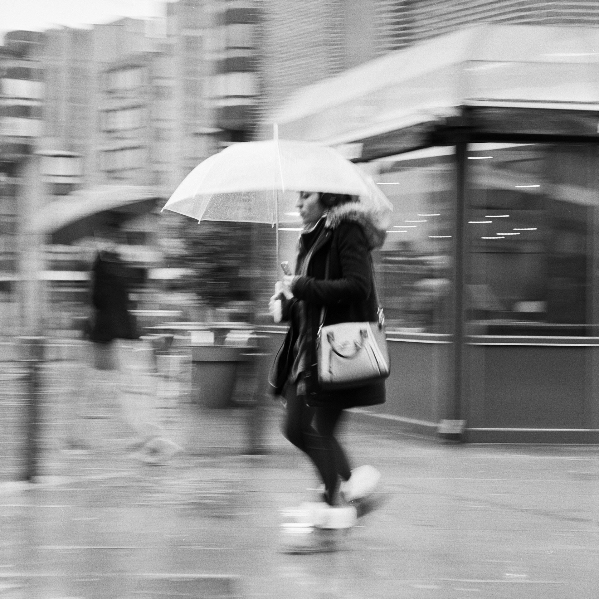 Canon EOS 5DS sample photo. On voudrait savoir éviter la pluie photography