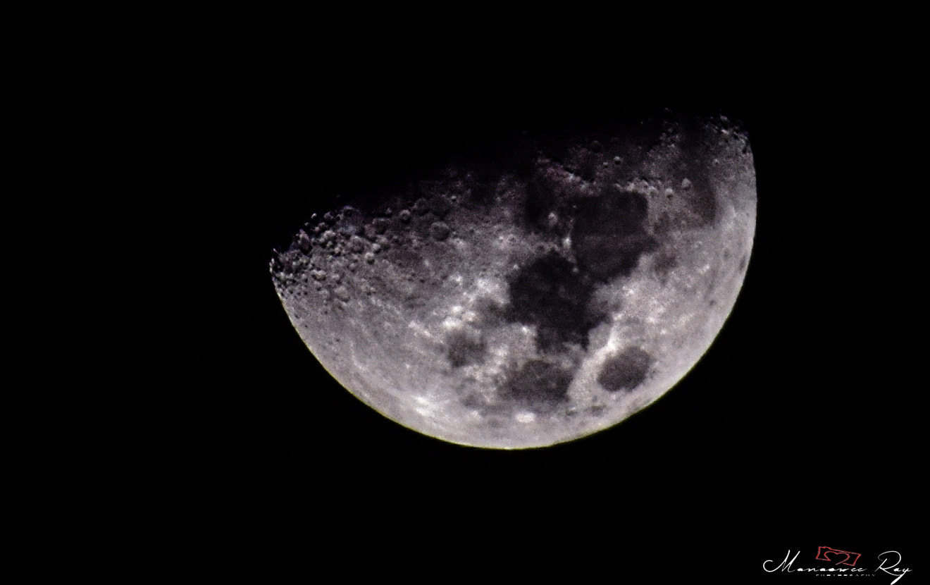 Nikon D5300 + Sigma 70-300mm F4-5.6 DG OS sample photo. Moon photography