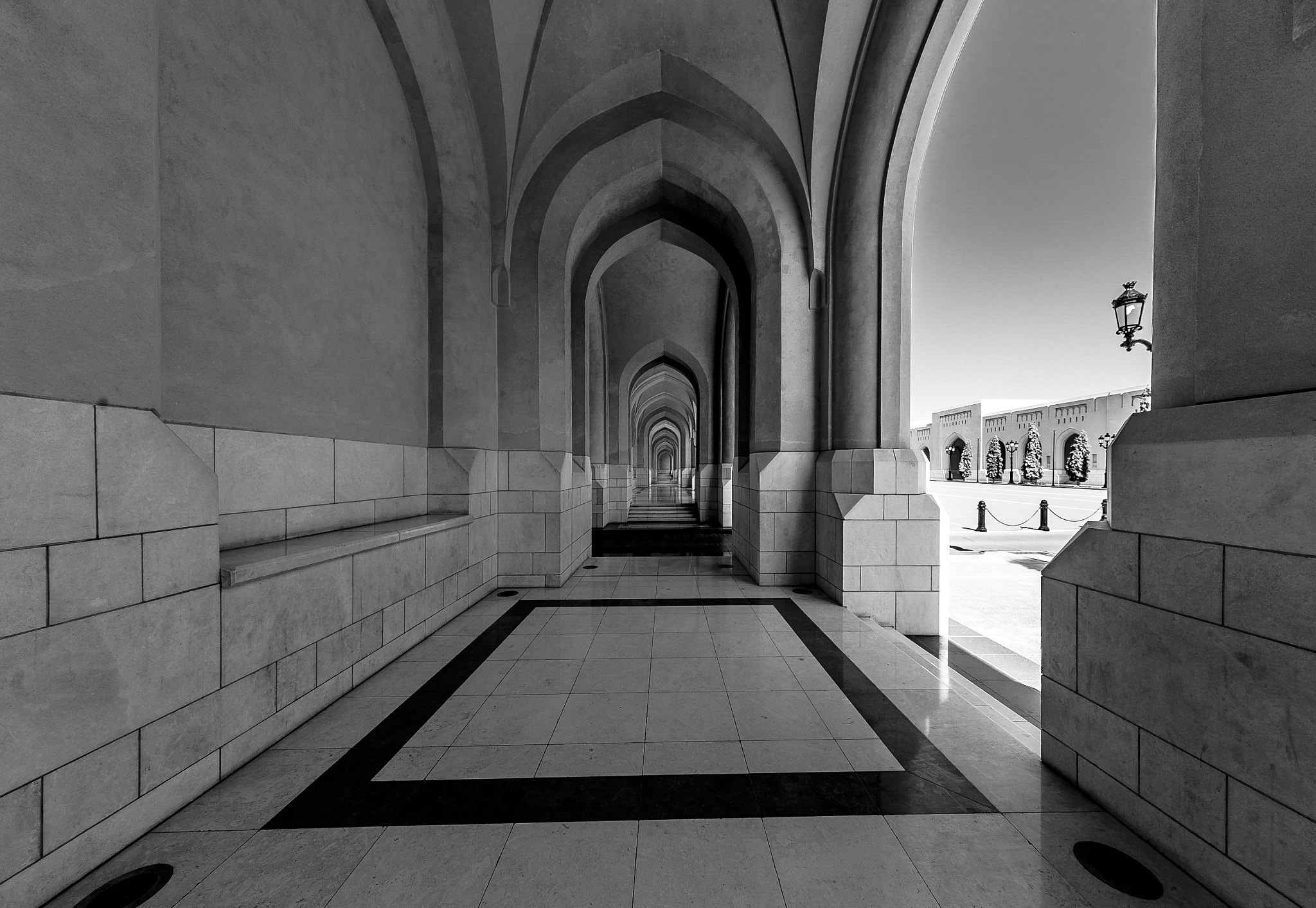 Canon EOS 6D + Canon EF 11-24mm F4L USM sample photo. Corridor at al alam palace photography