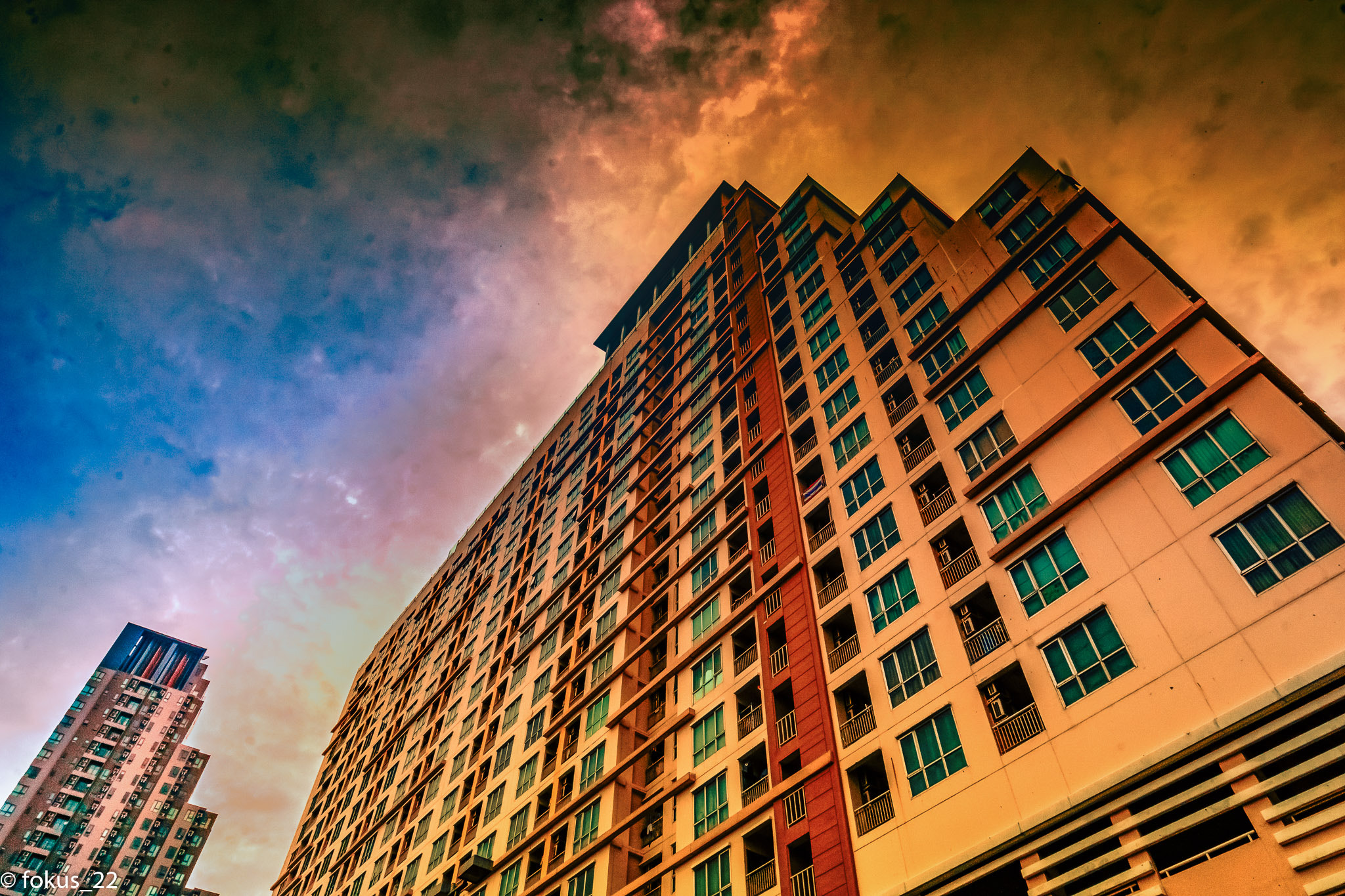 Sony a6000 + Sony E 10-18mm F4 OSS sample photo. Bangkok photography