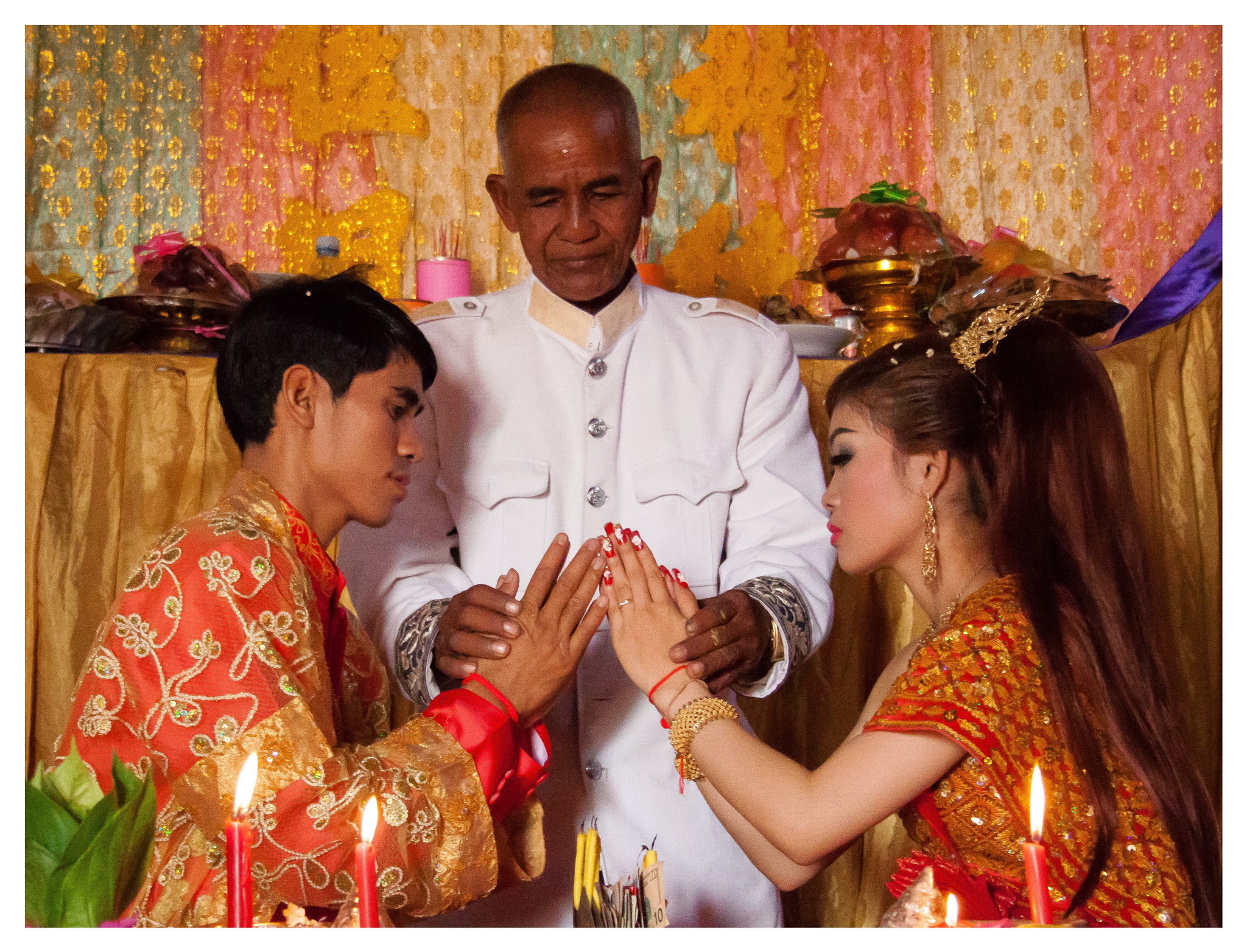 Canon EF-S 18-55mm F3.5-5.6 II sample photo. Bride and groom with monk photography