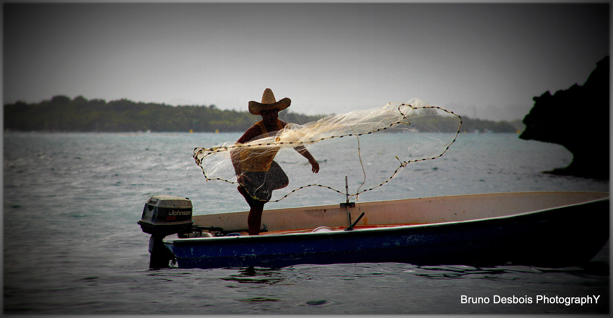 Canon EOS 600D (Rebel EOS T3i / EOS Kiss X5) + Sigma 18-200mm f/3.5-6.3 DC OS sample photo. Traditional fishing guadeloupe island france photography