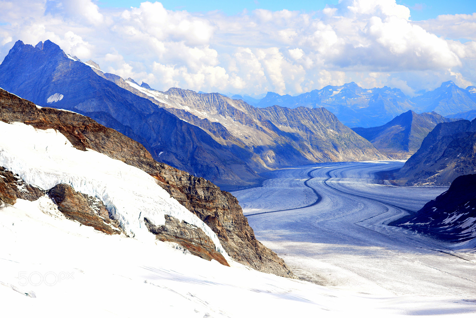 Nikon D600 + Nikon AF-S Nikkor 70-200mm F4G ED VR sample photo. Jungfraujoch glacier photography