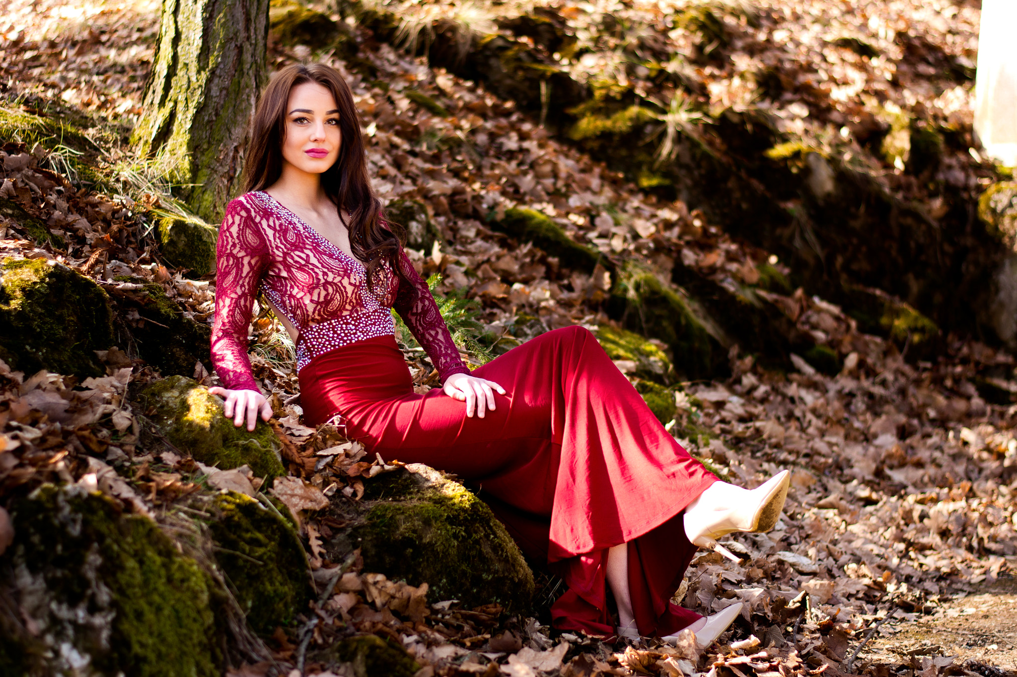Nikon D5200 + Nikon AF Micro-Nikkor 200mm F4D ED-IF sample photo. Girl in red dress photography