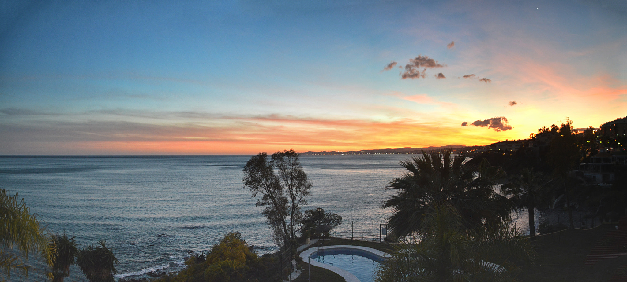 Nikon D3200 sample photo. Hace apenas unos minutos [desde mi terraza] photography