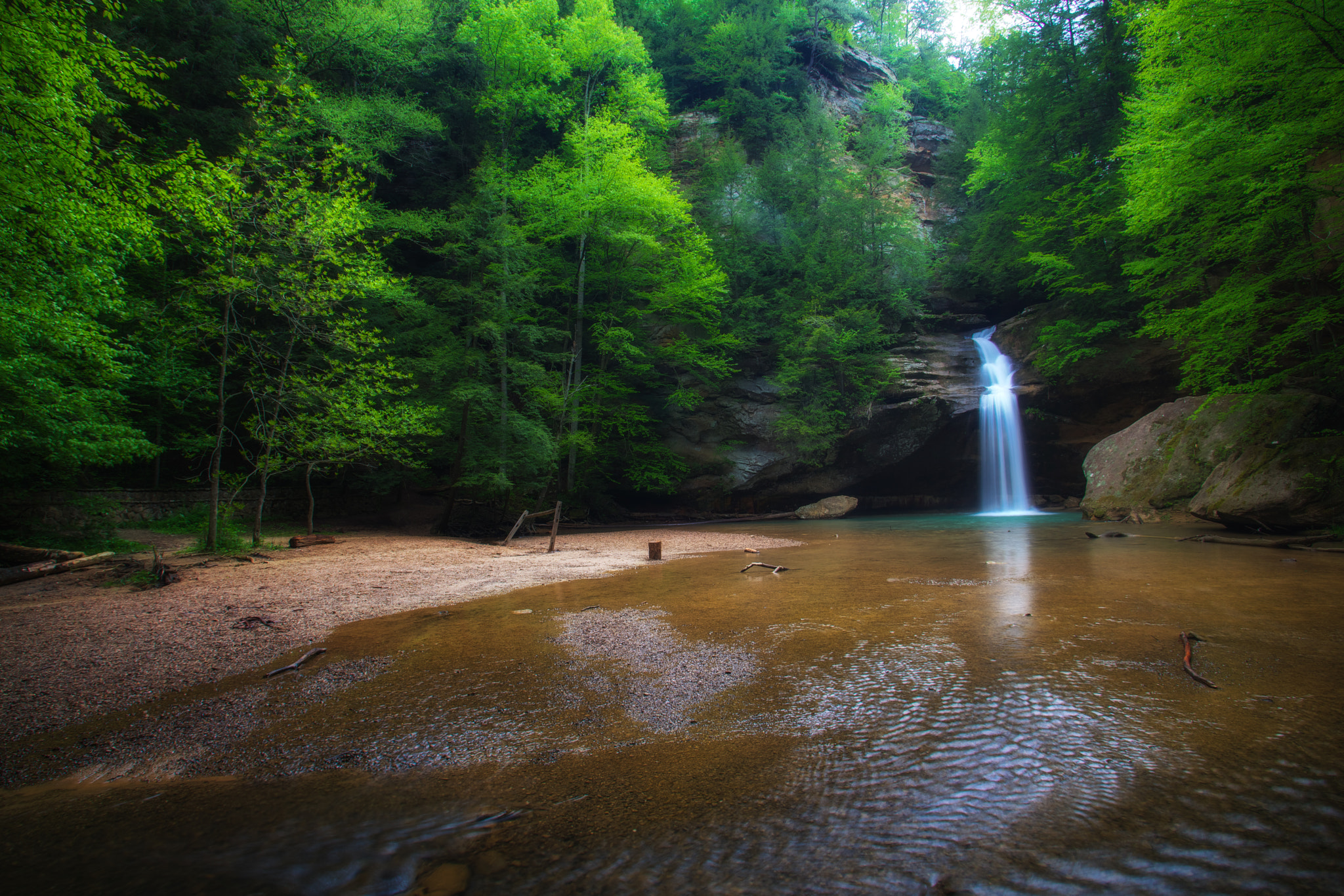 Canon EF 17-35mm f/2.8L sample photo. The eloquence of spring photography