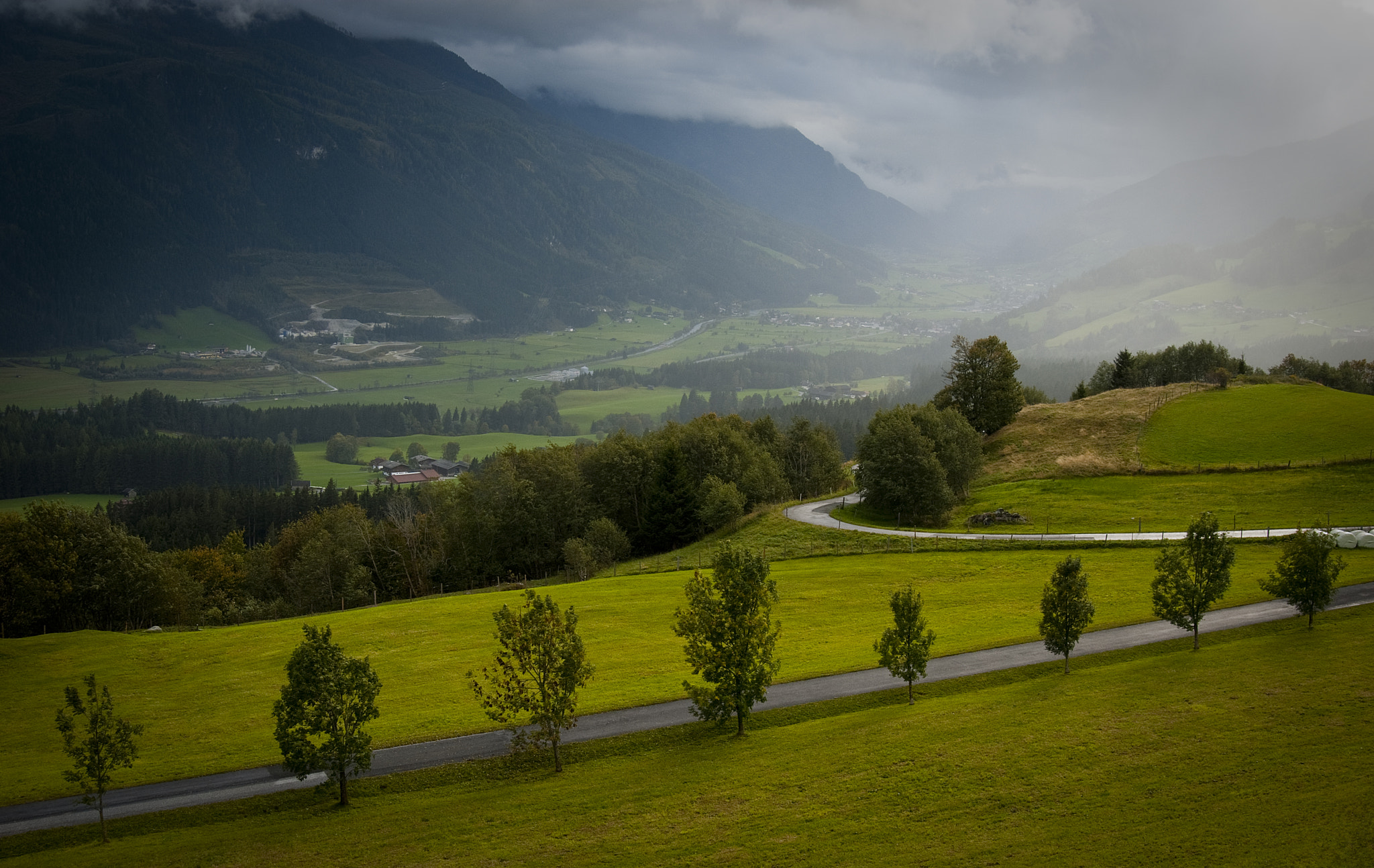 Nikon AF Nikkor 24-85mm F2.8-4D IF sample photo. Austria #1 photography