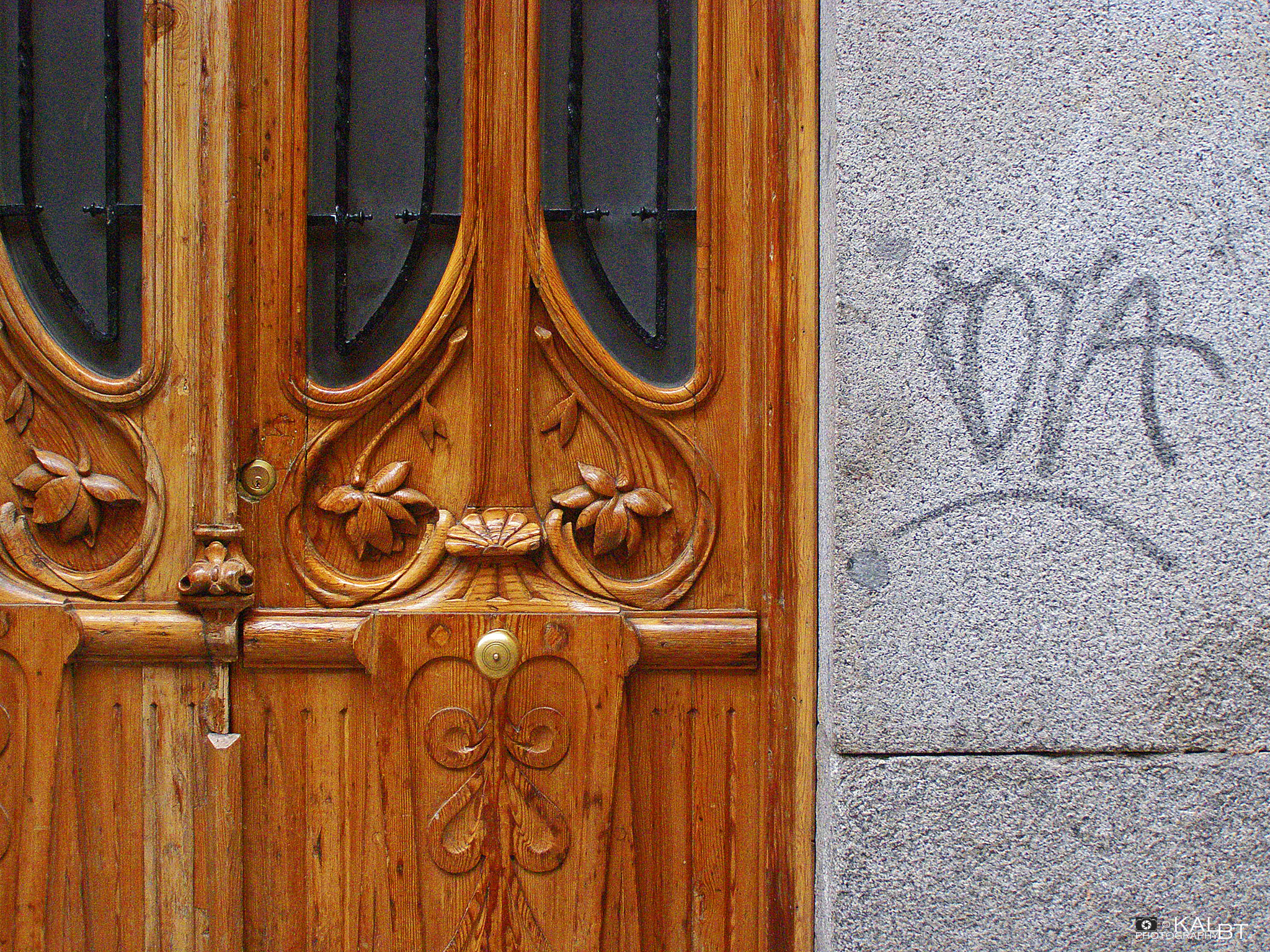 Olympus SP510UZ sample photo. Puertas / doors (1) photography