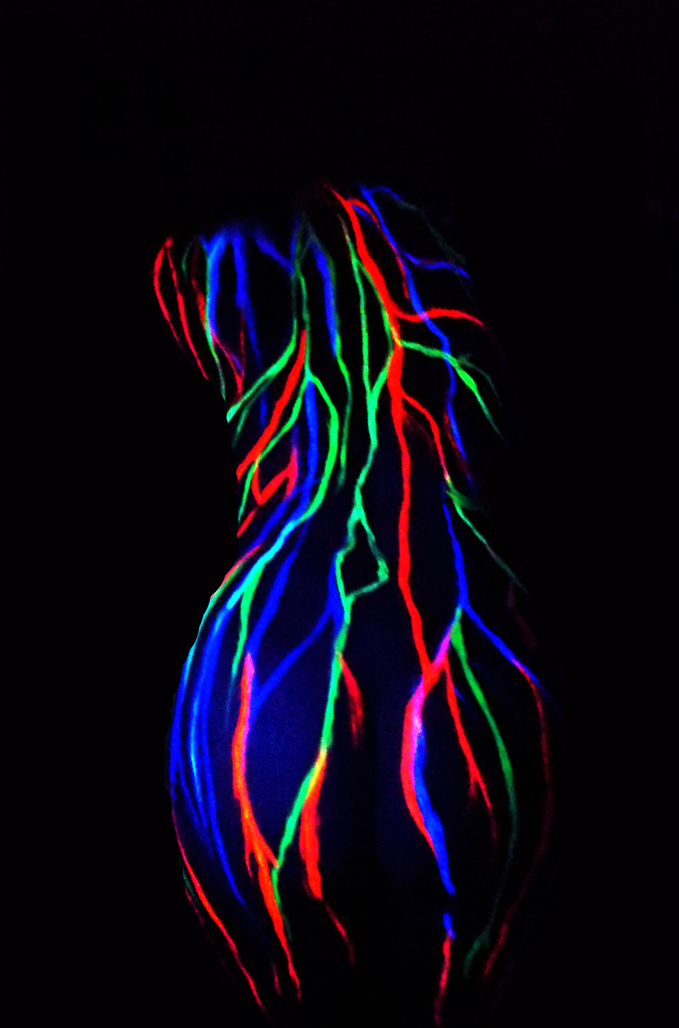 Nikon Coolpix S31 sample photo. Uv bodypainting photography