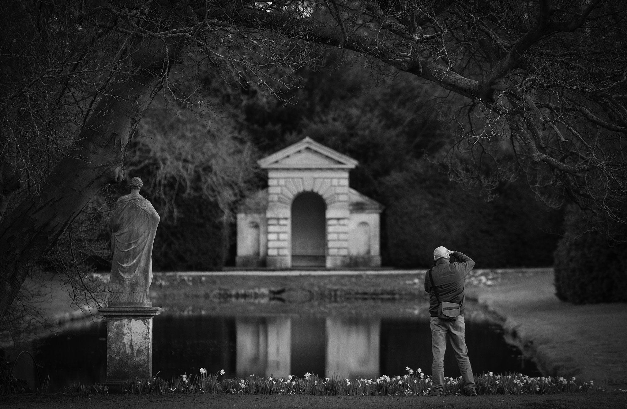 Nikon D700 + Sigma 70-200mm F2.8 EX DG OS HSM sample photo. Statues photography