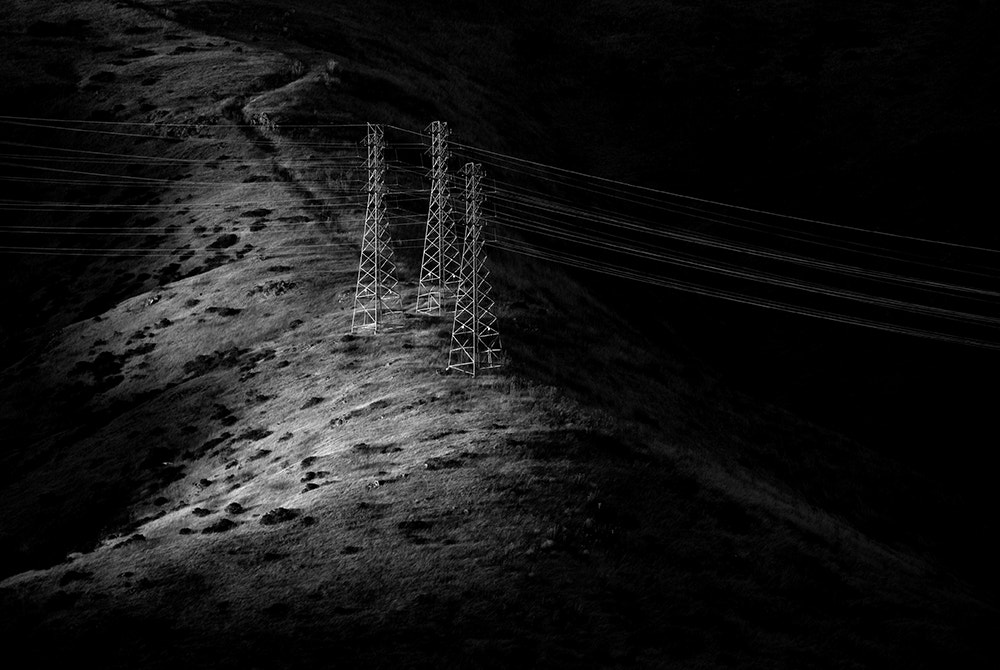 Canon EF 70-300mm F4-5.6 IS USM sample photo. Power lines photography