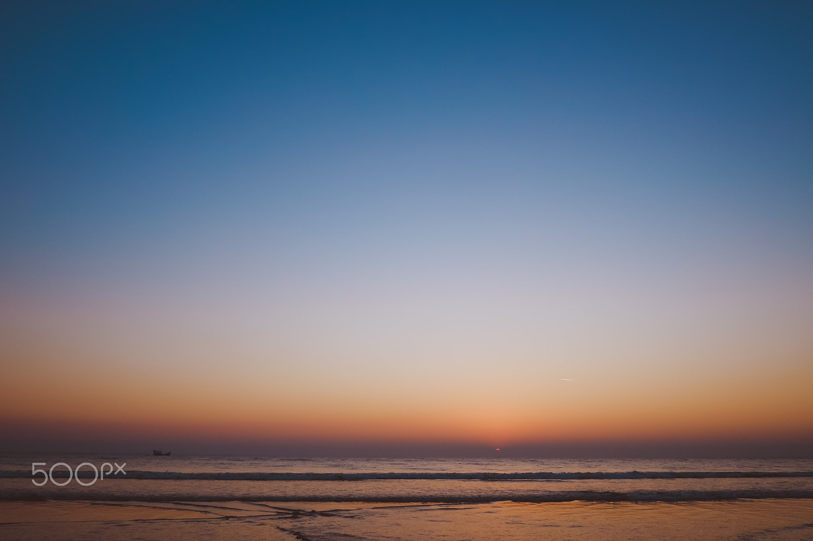 Fujifilm X-T10 + Fujifilm XF 18mm F2 R sample photo. World's longest beach 16 photography