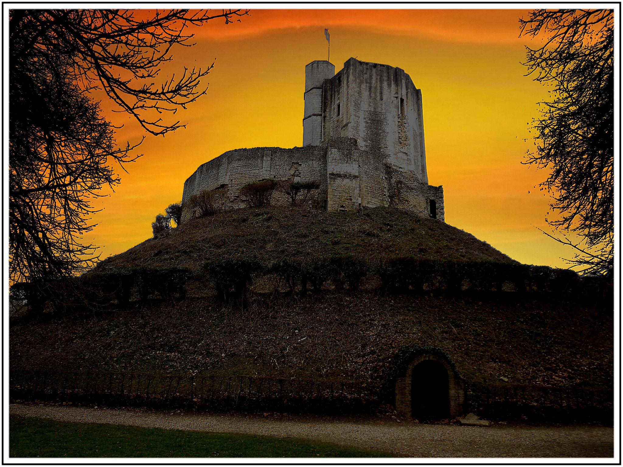 Nikon Coolpix S6500 sample photo. Le donjon du château de gisors, normandie, france photography