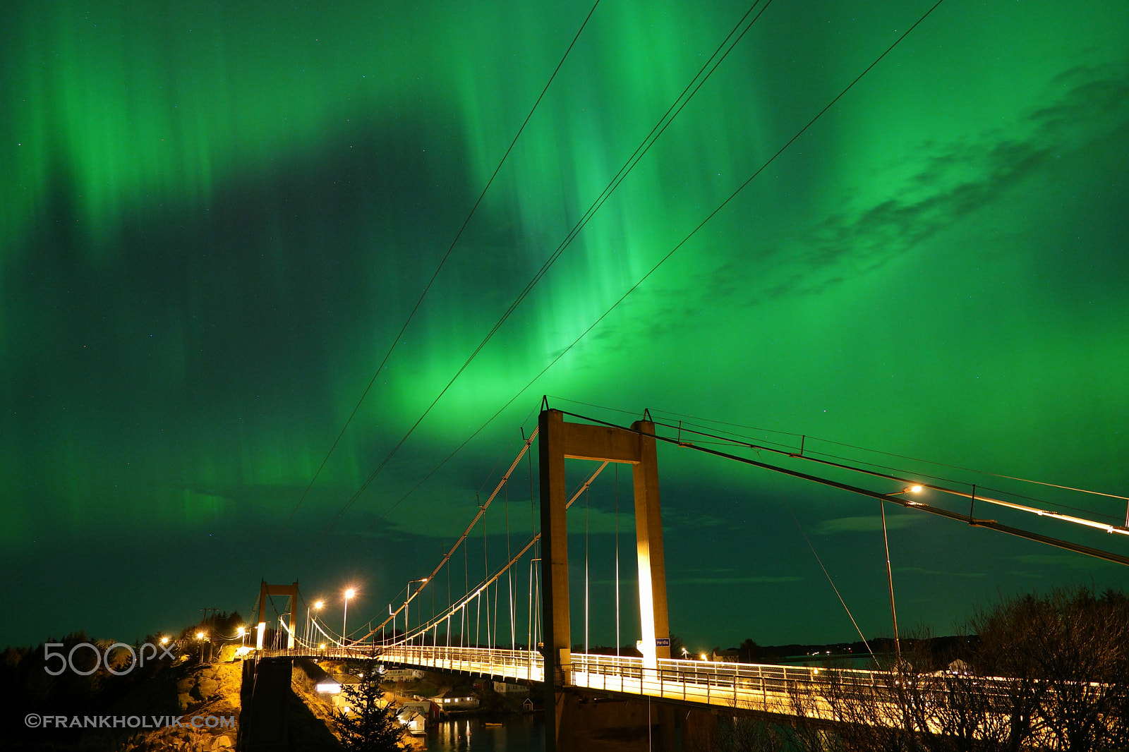 Samsung NX1 + Saumsun NX 16-50mm F2-2.8 S ED OIS sample photo. Herdla bridge in northern lights photography