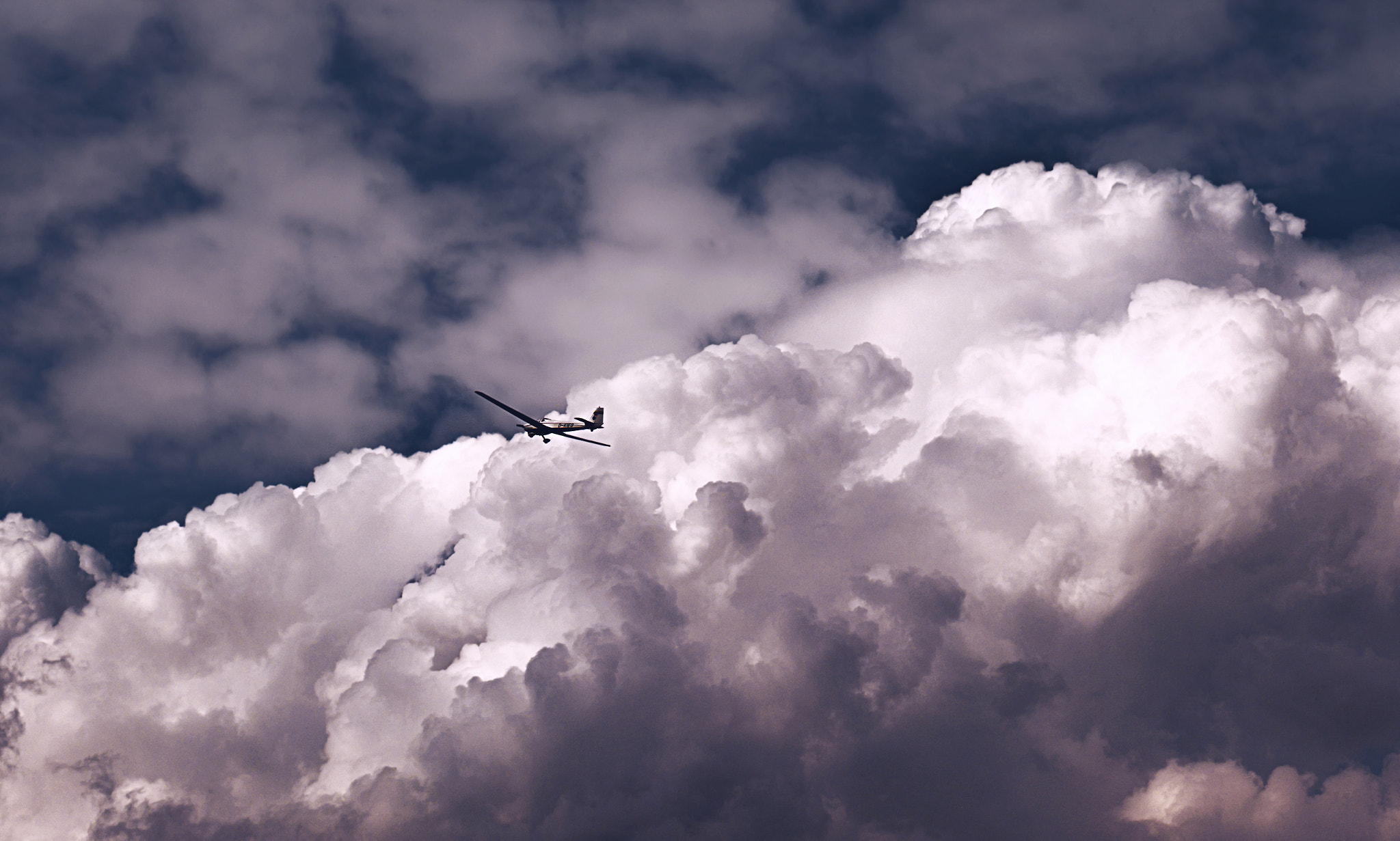Panasonic Lumix DMC-GX85 (Lumix DMC-GX80 / Lumix DMC-GX7 Mark II) sample photo. "cumulonimbus-wolke!" photography