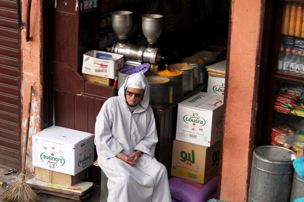 Canon EF-S 18-55mm F3.5-5.6 II sample photo. Marakech and maroc photography