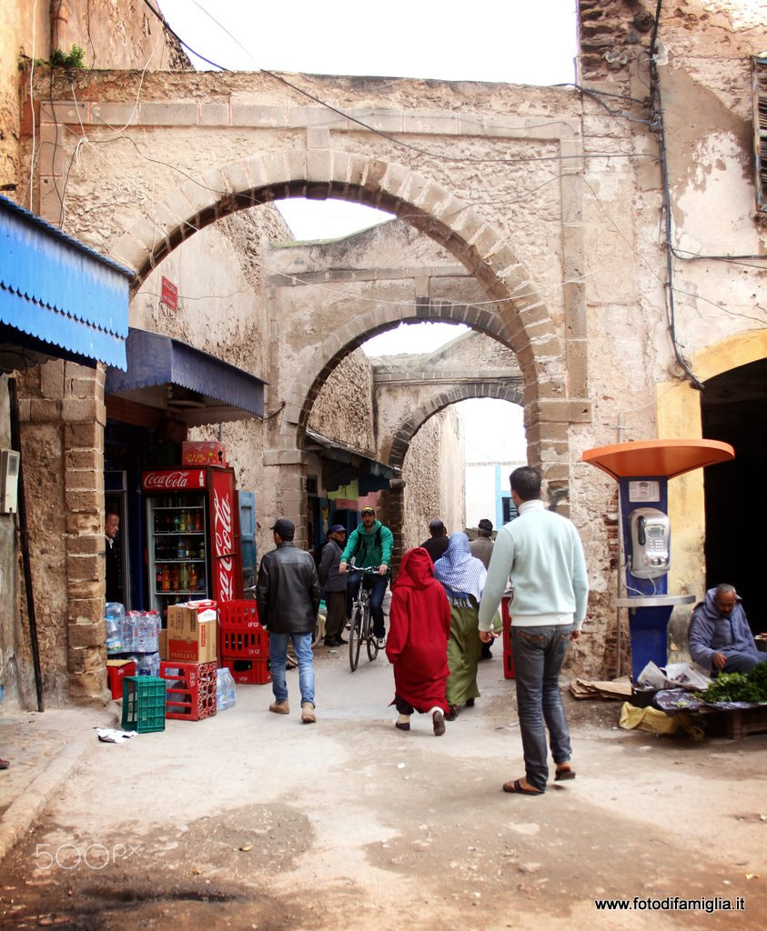 Canon EF-S 18-55mm F3.5-5.6 II sample photo. Marakech and maroc photography