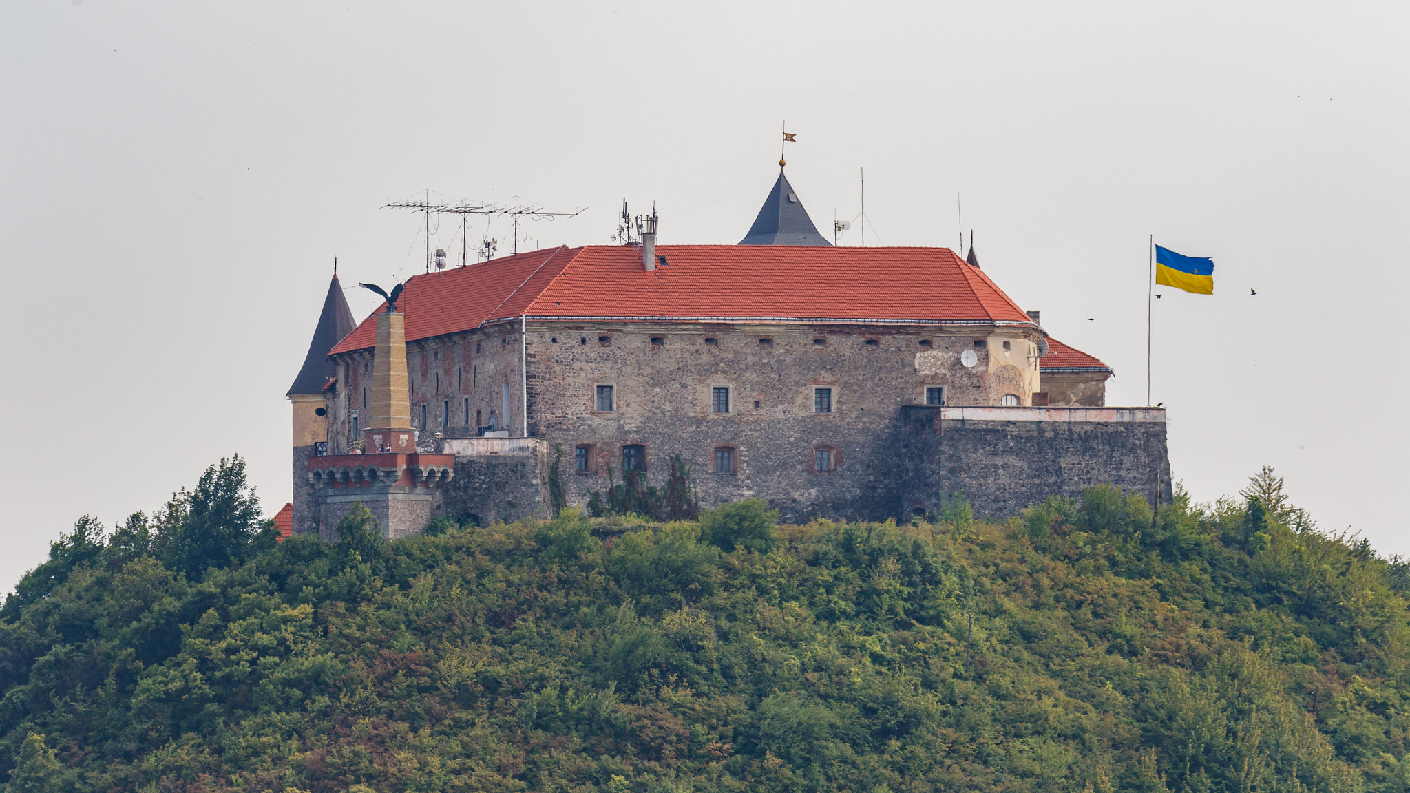 150-600mm F5-6.3 DG OS HSM | Contemporary 015 sample photo. Palanok castle photography