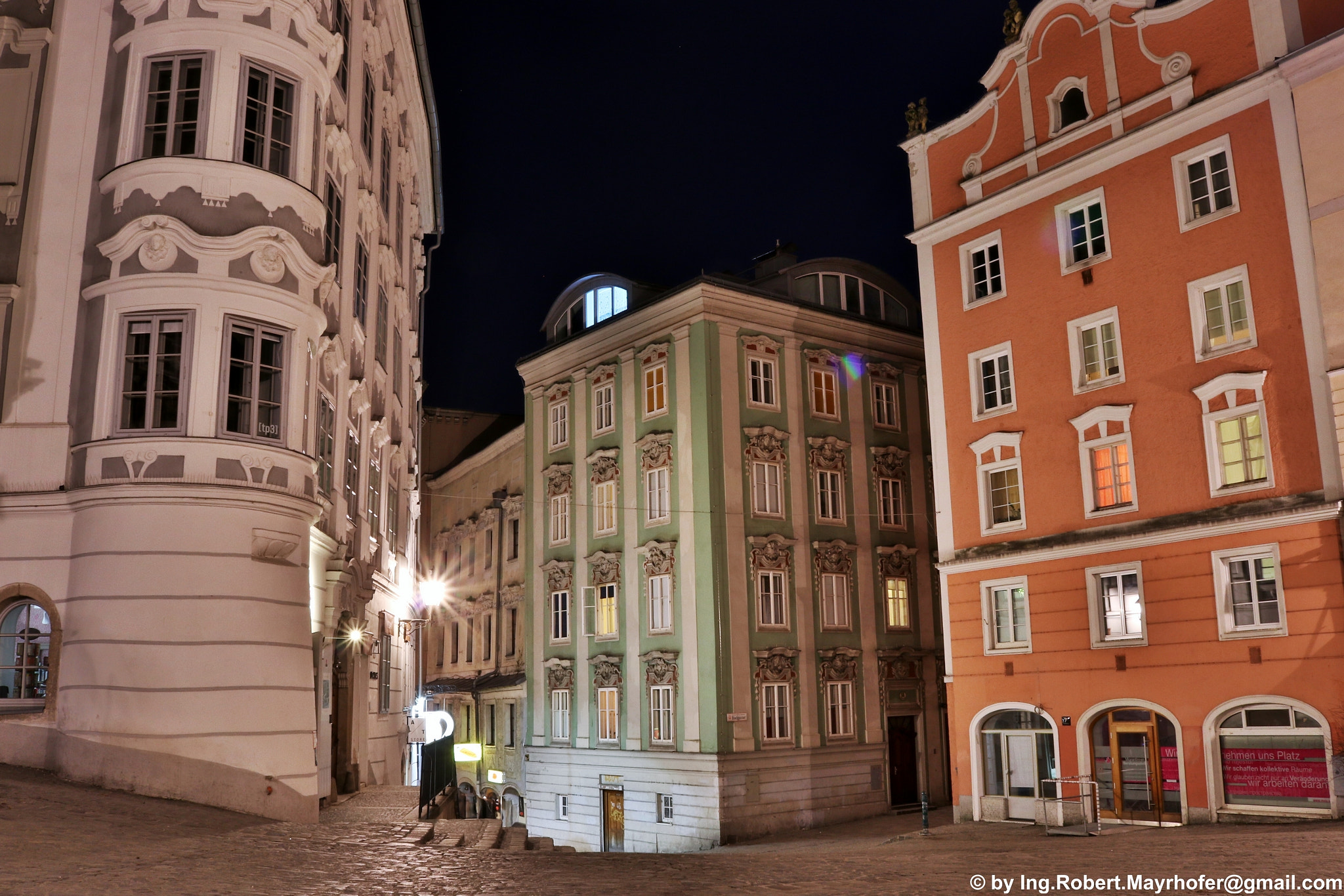 IS STM sample photo. Old town of linz / austria photography